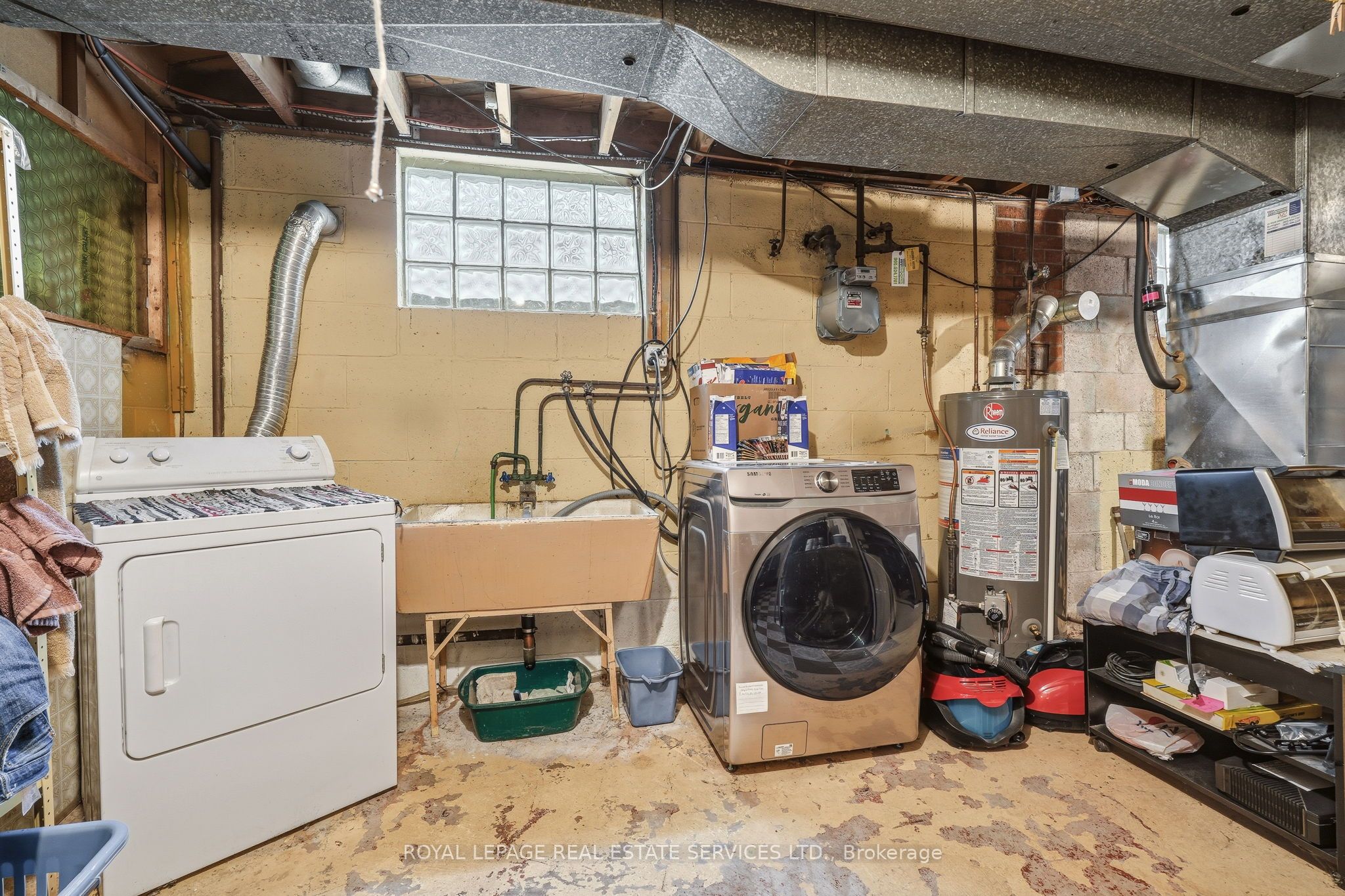 384 Appleby Line Property Photo 28
