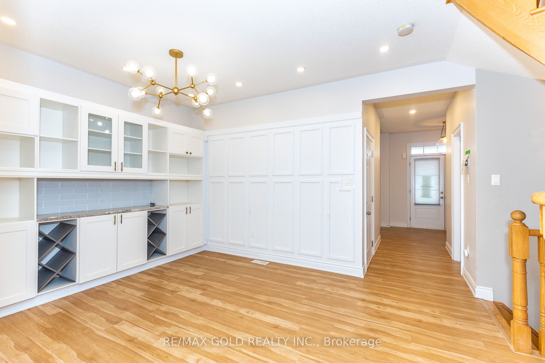 943 Transom Crescent Property Photo 13