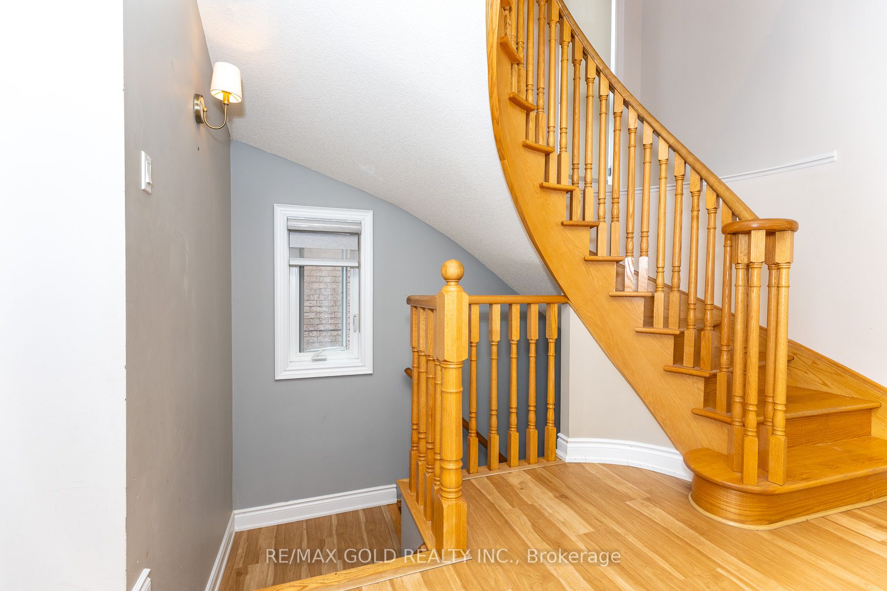943 Transom Crescent Property Photo 44