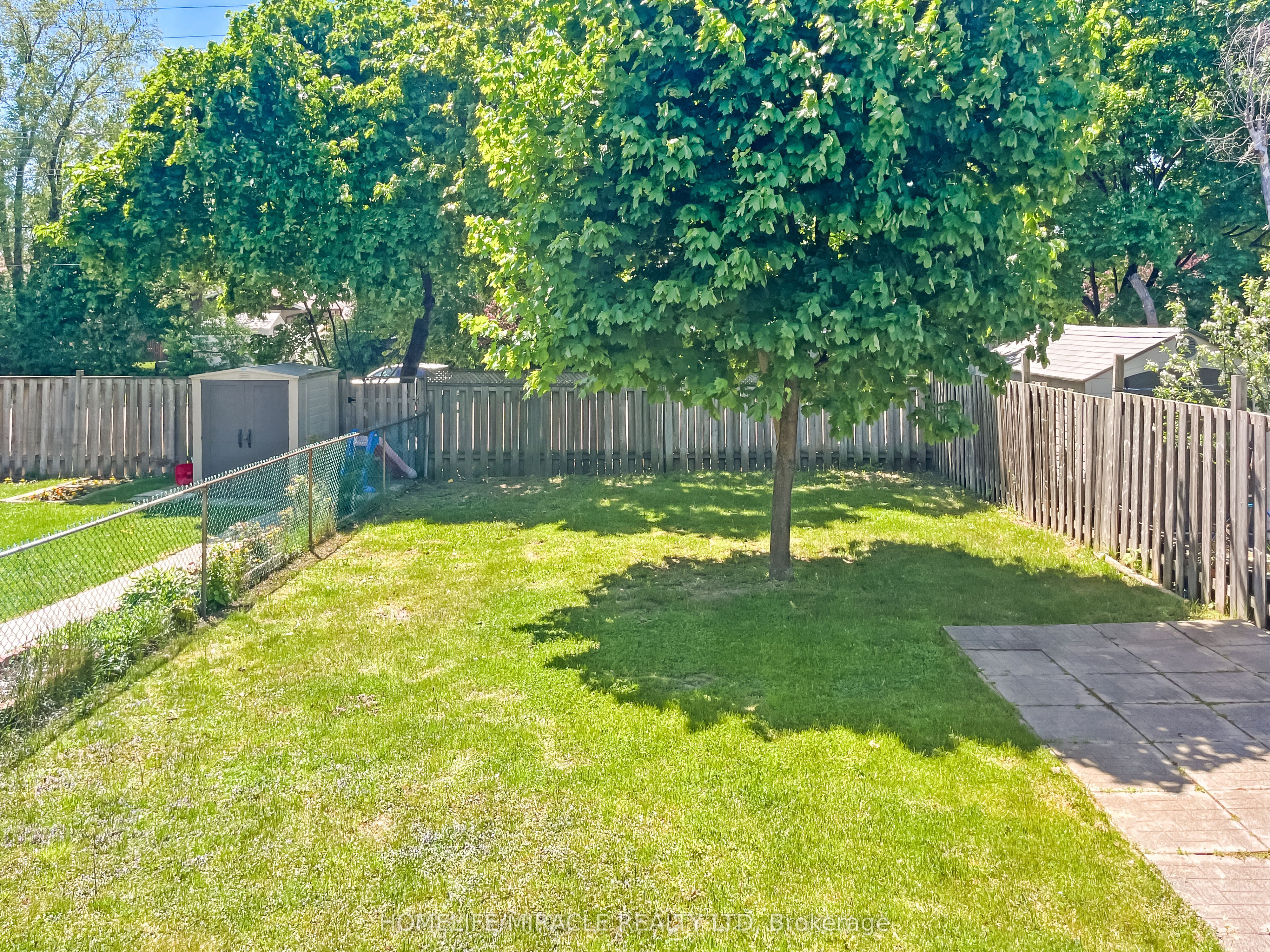 3485 Oakglade Crescent Property Photo 33