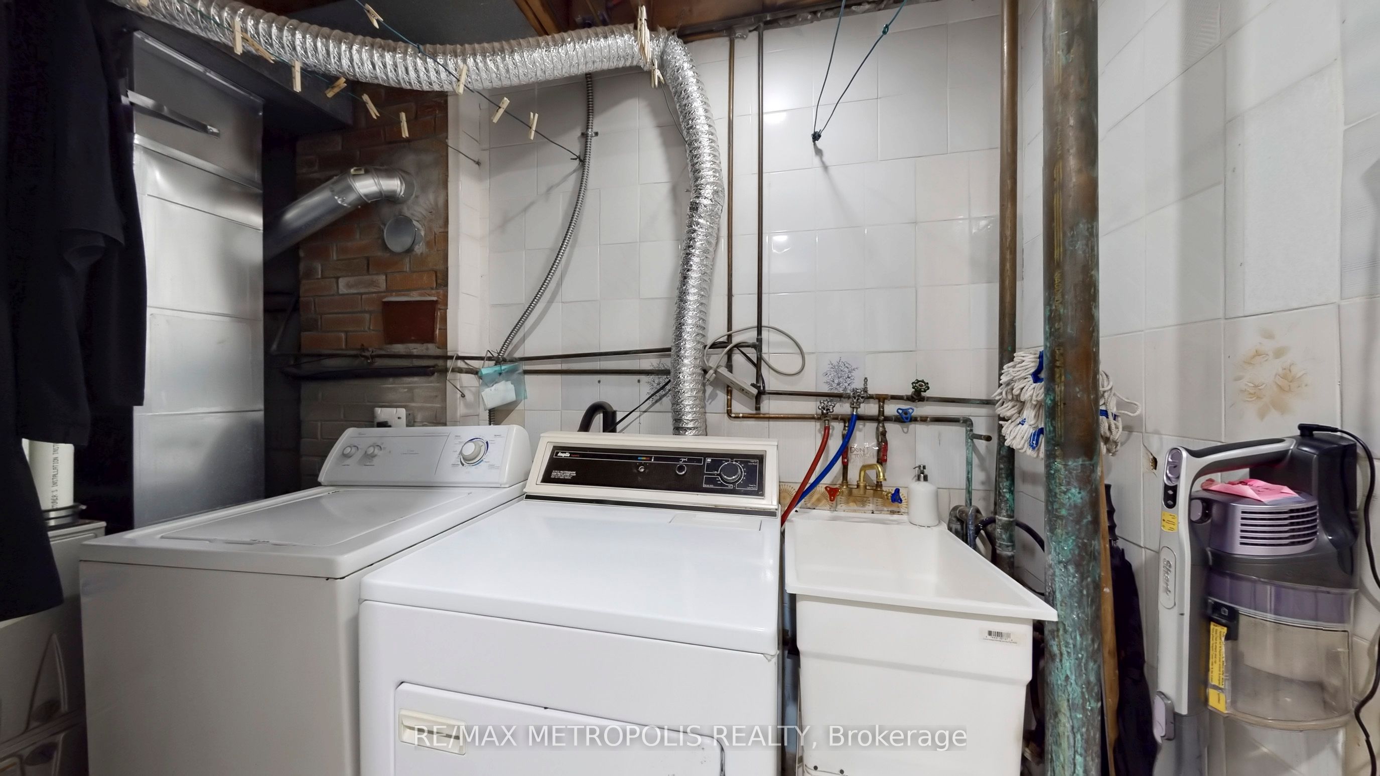 68 Paulvale Crescent Property Photo 40