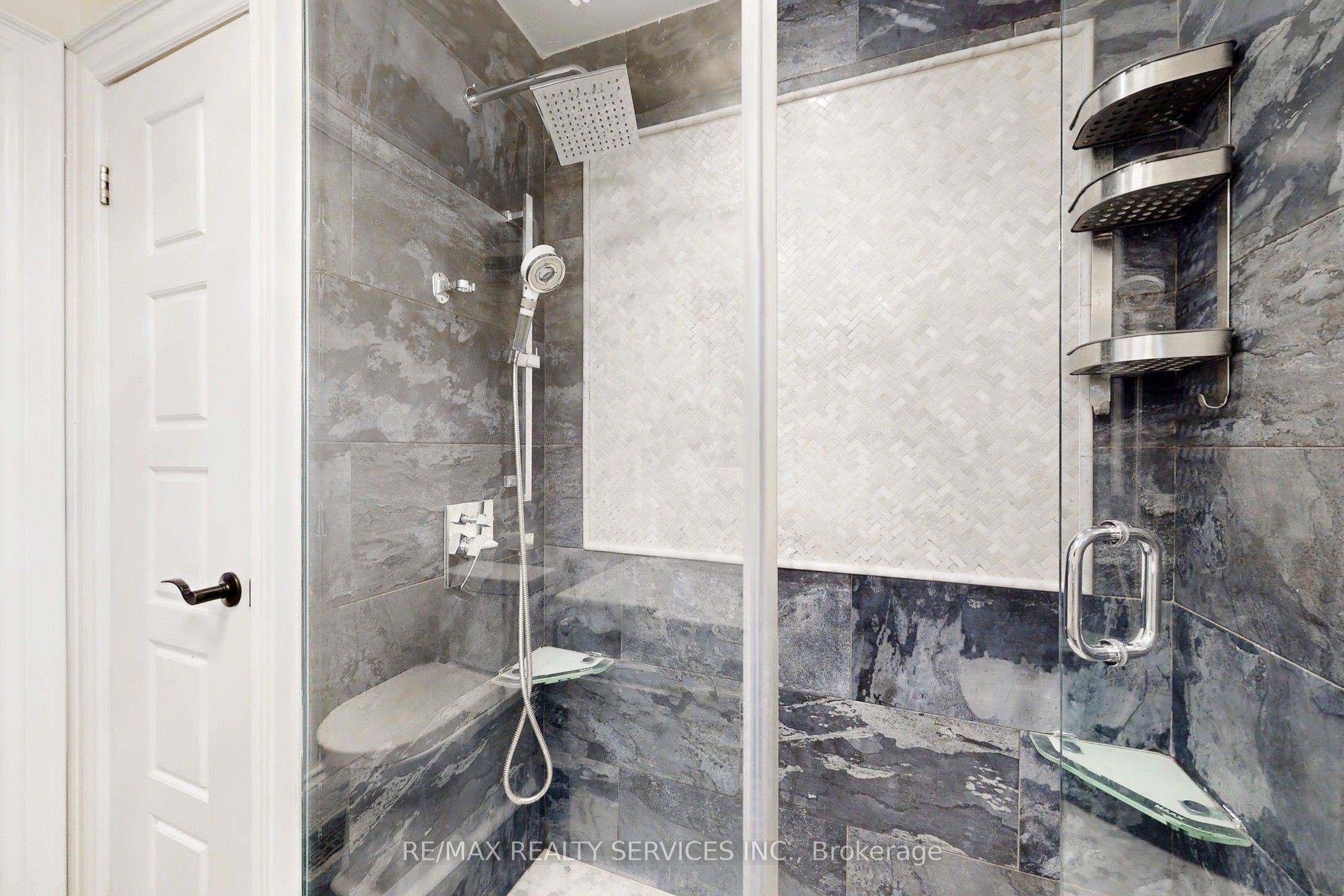 53 Geneva Crescent Property Photo 37