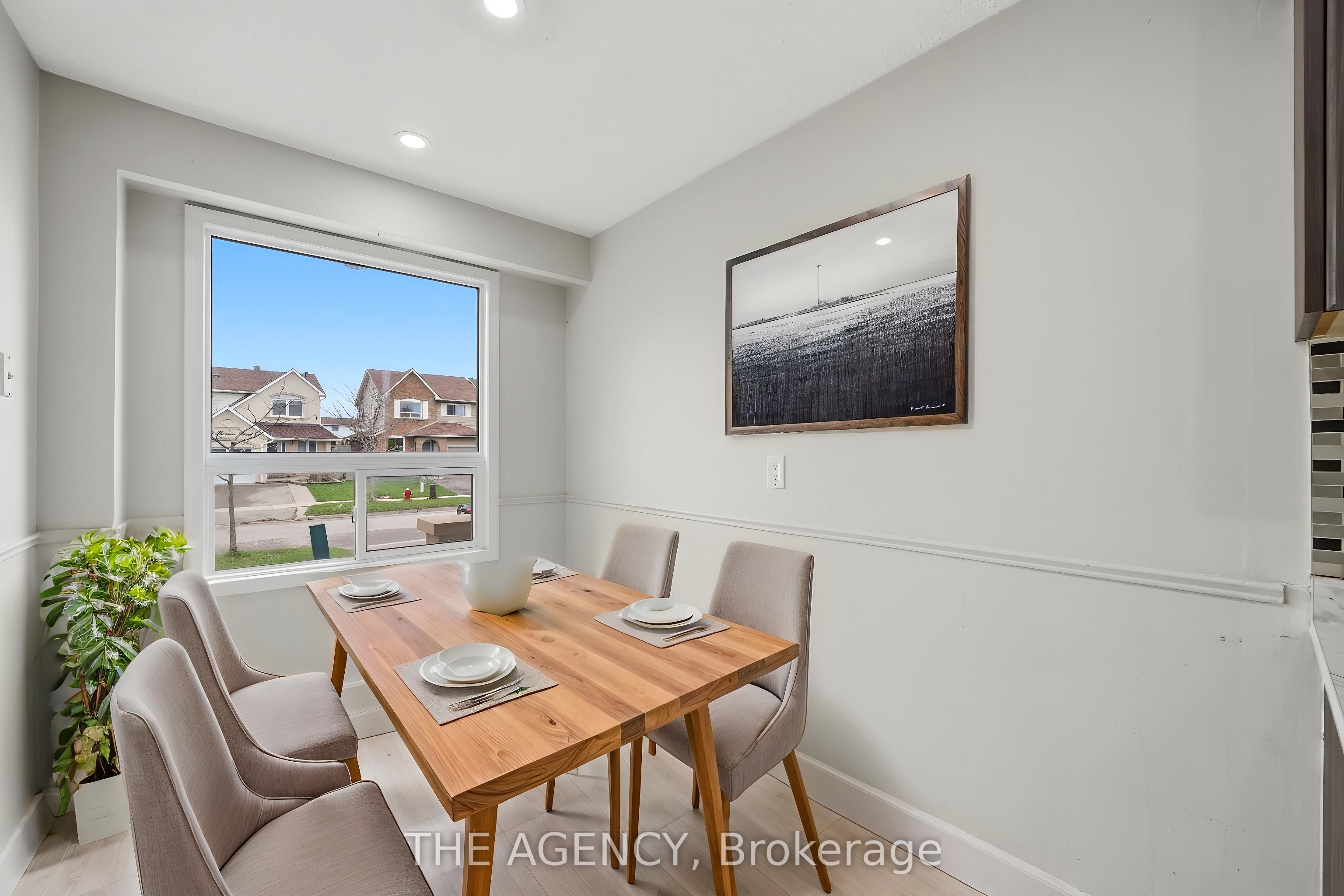 416 Hansen Road N Property Photo 9