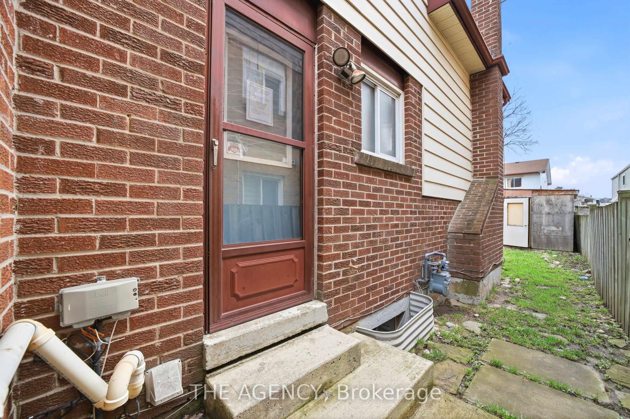 416 Hansen Road N Property Photo 38