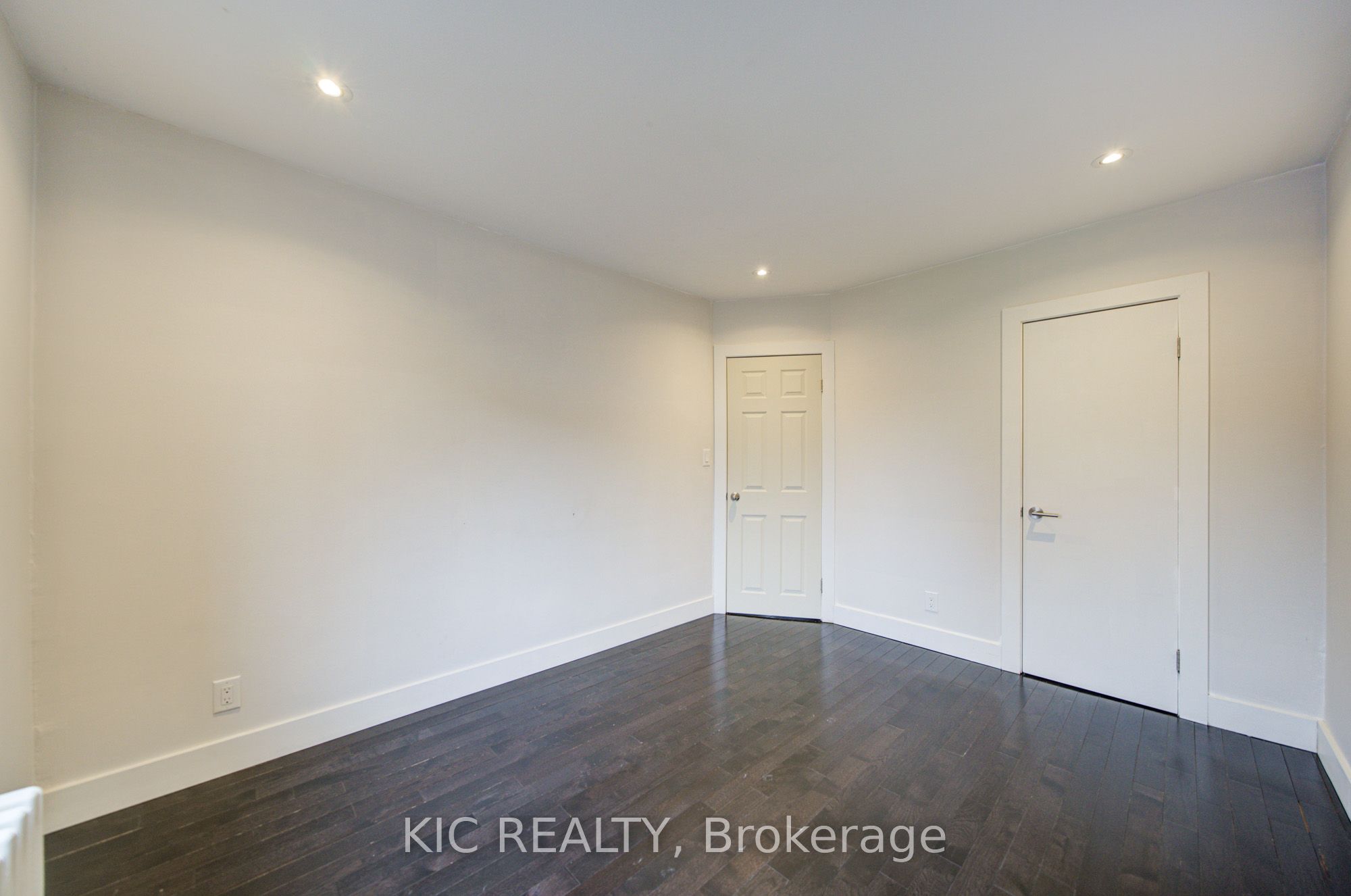 35 Montcalm Avenue Property Photo 15