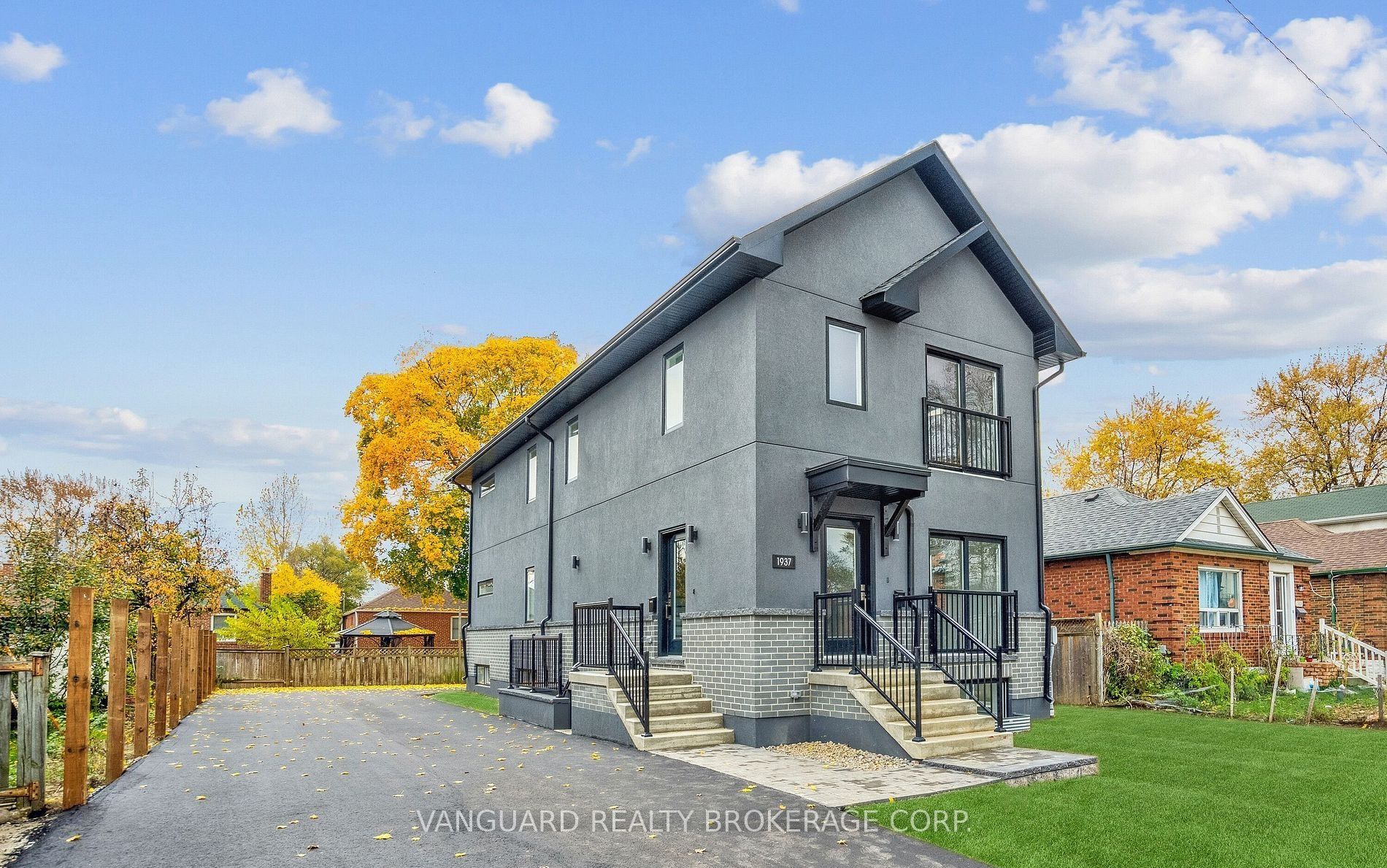 1937 Lawrence Avenue W Property Photo 1