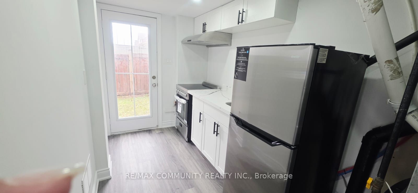 50 Rockman Crescent Lower Property Photo 2