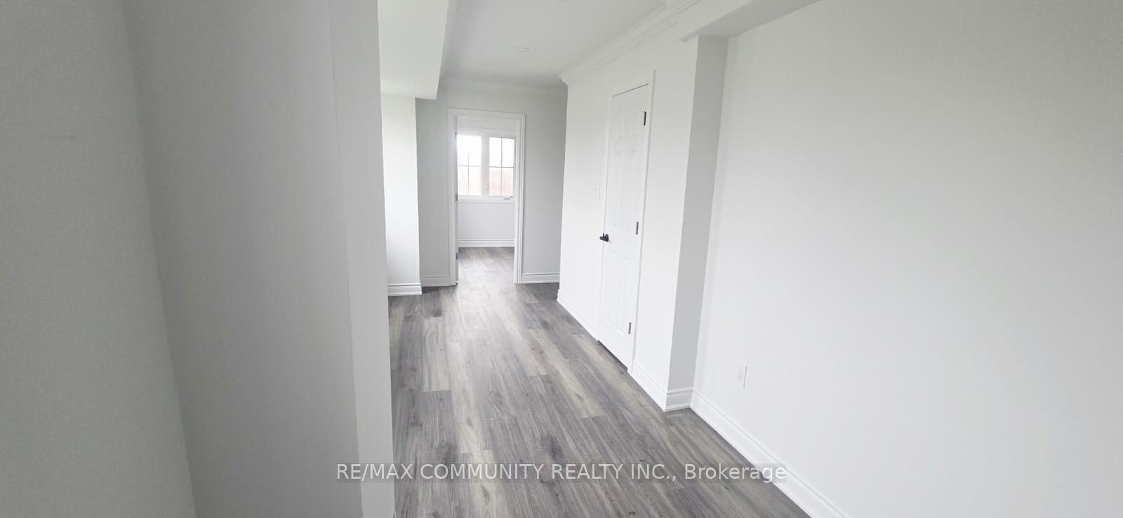 50 Rockman Crescent Lower Property Photo 4