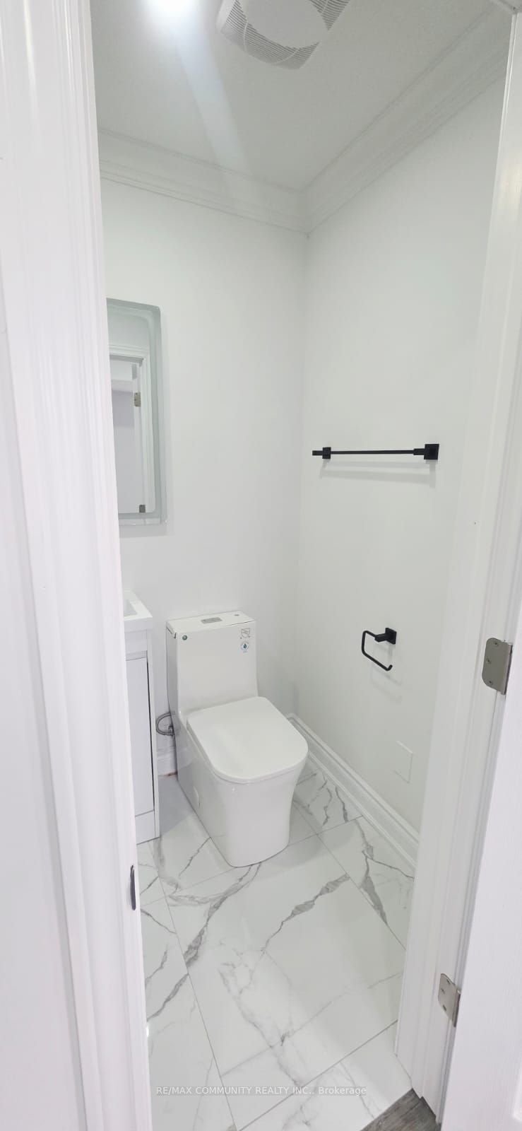 50 Rockman Crescent Lower Property Photo 6