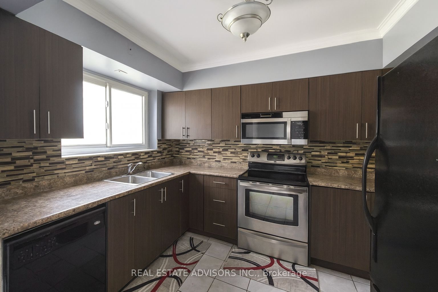 65 Moncrieff Drive Property Photo 2