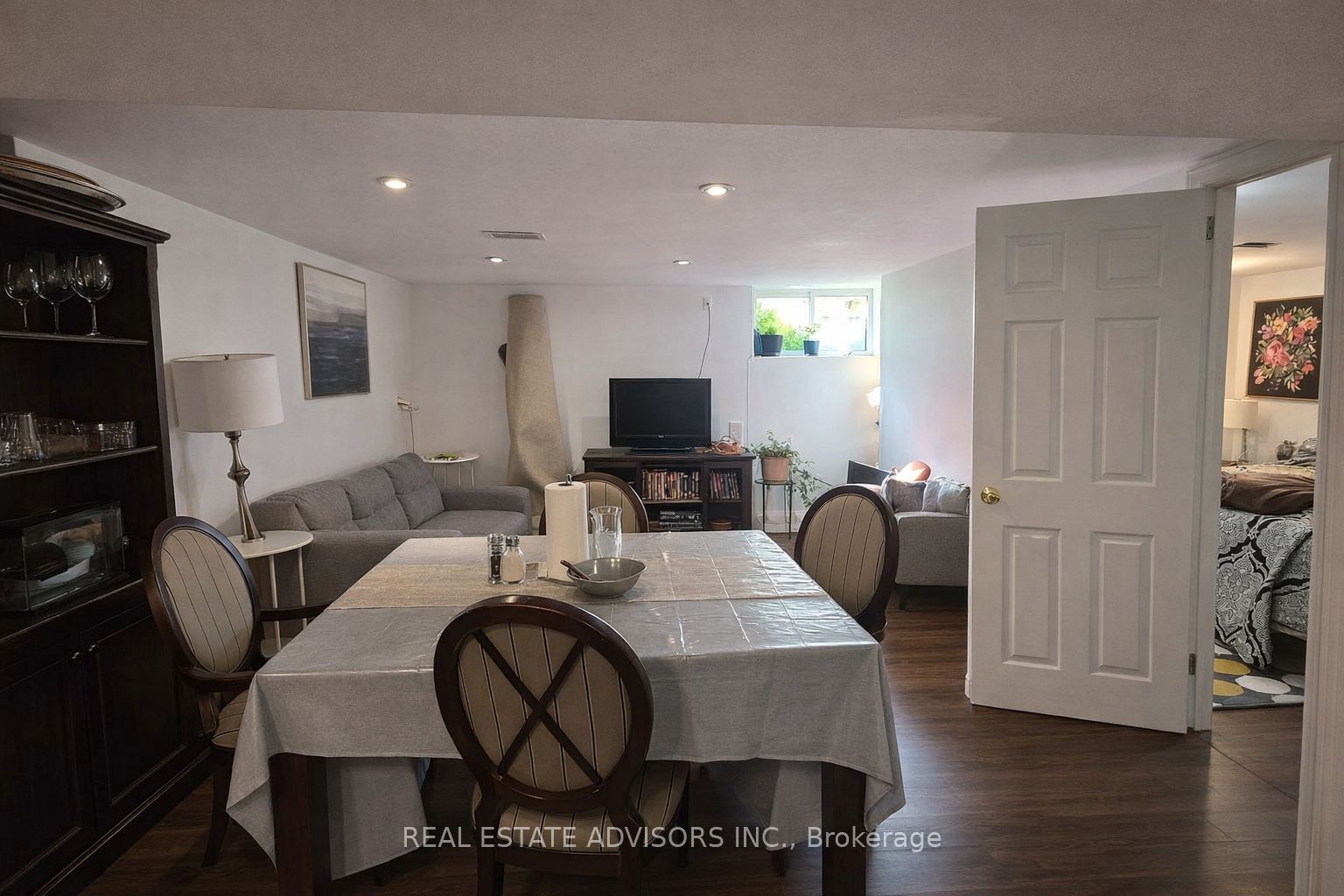 65 Moncrieff Drive Property Photo 7