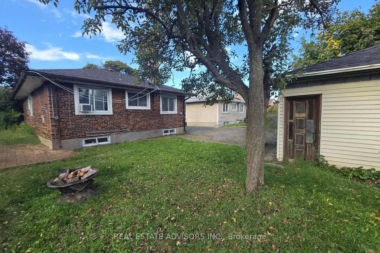 65 Moncrieff Drive Property Photo 9