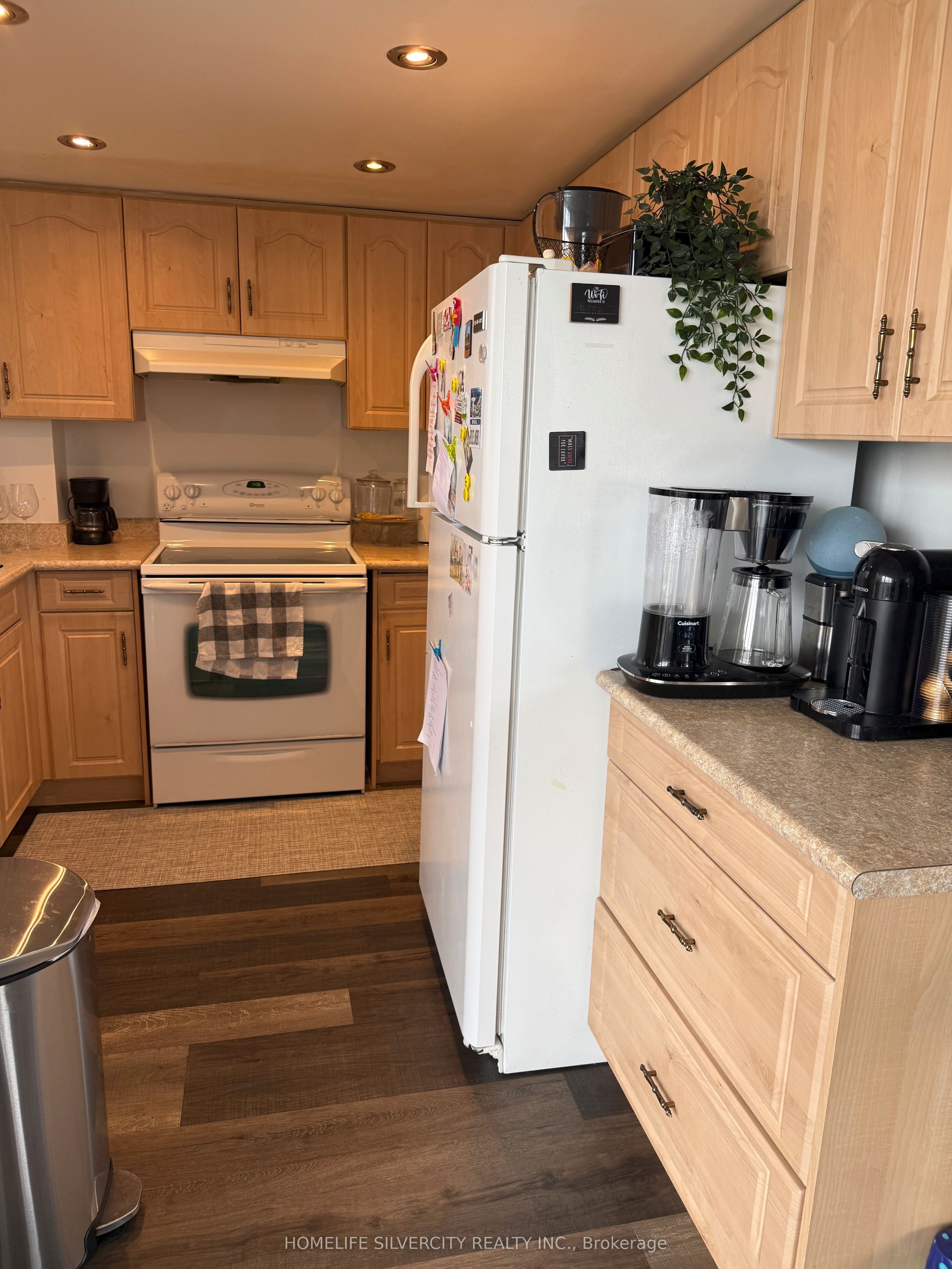 40 Richview Road 707 Property Photo 10