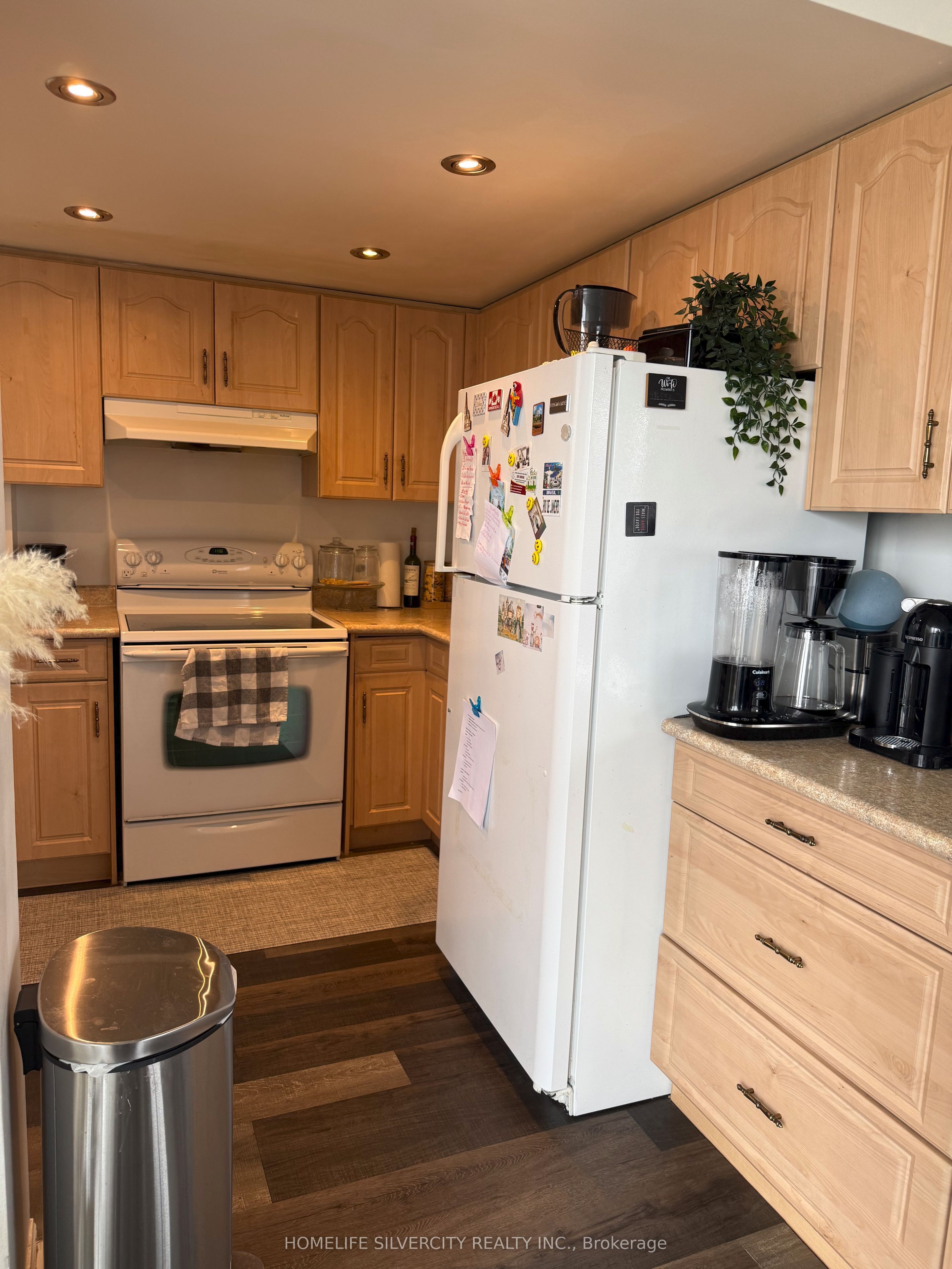 40 Richview Road 707 Property Photo 11