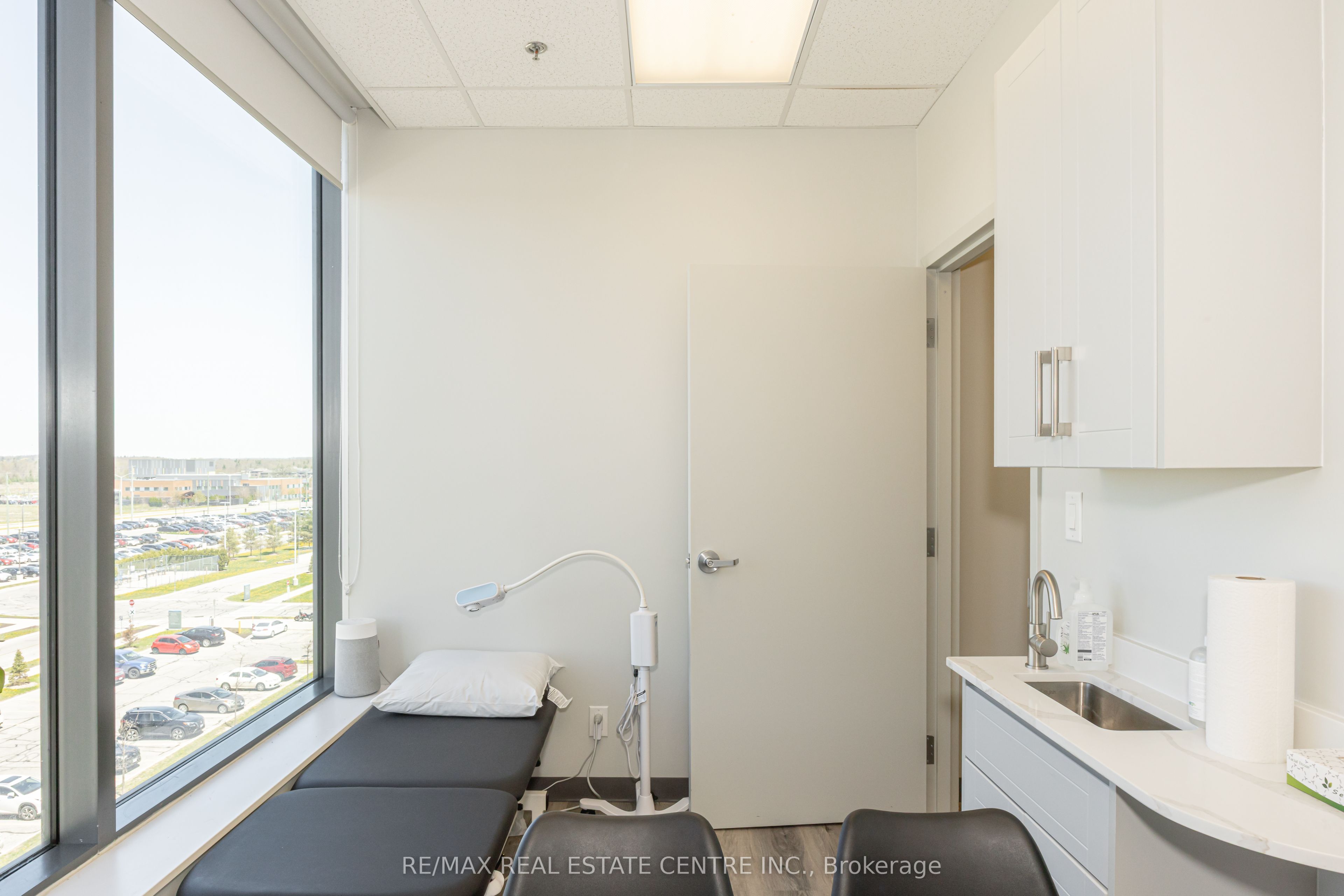 3075 Hospital Gate 408 Property Photo 19