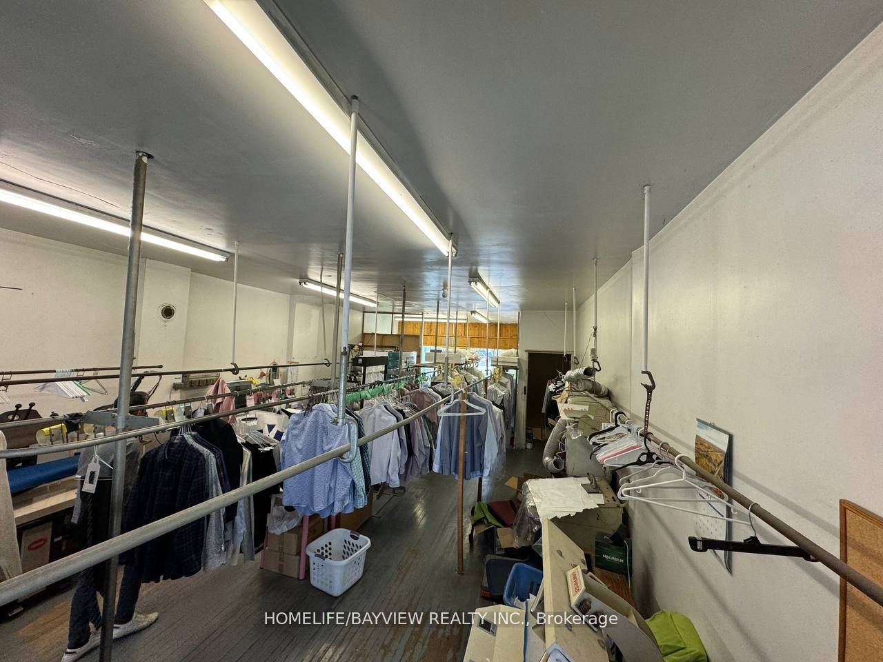 763 The Queensway Avenue Property Photo 6