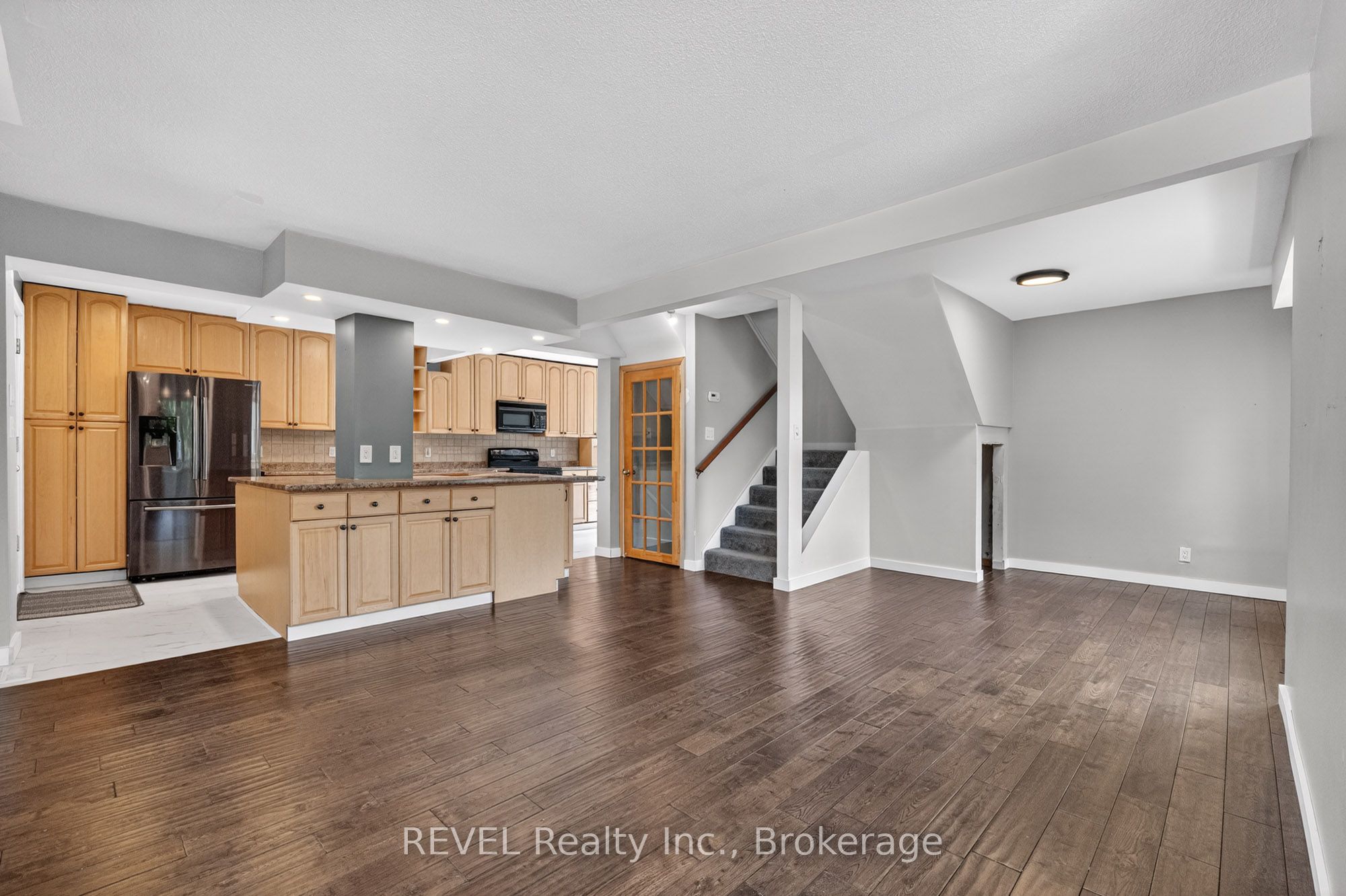 1367 St Marys Crescent Property Photo 11