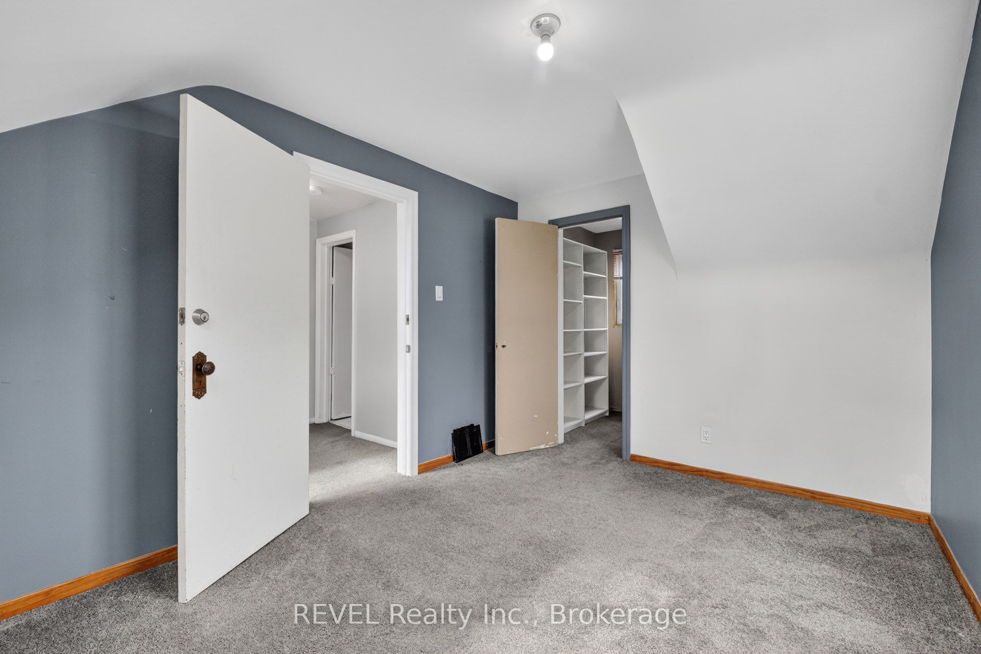 1367 St Marys Crescent Property Photo 20