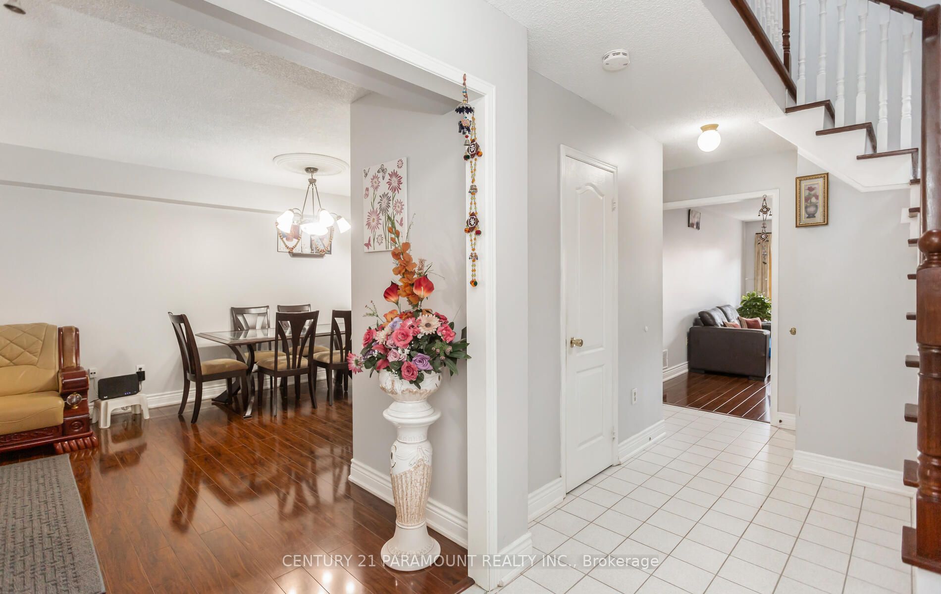106 Wildberry Crescent Property Photo 7