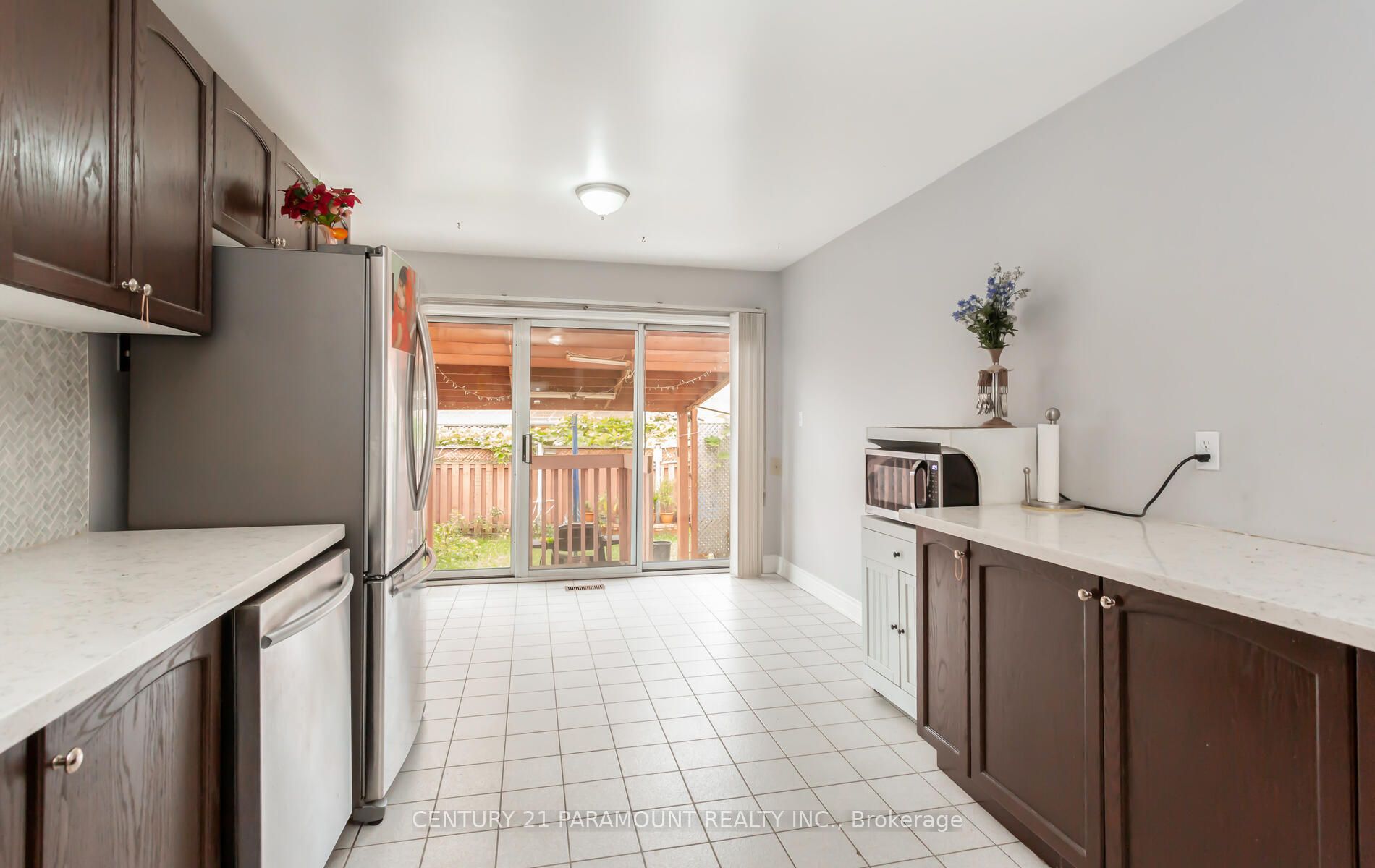 106 Wildberry Crescent Property Photo 14