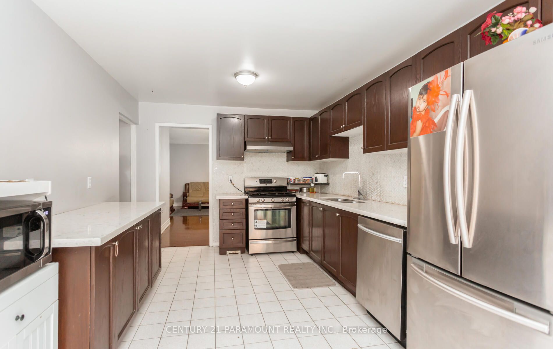 106 Wildberry Crescent Property Photo 15