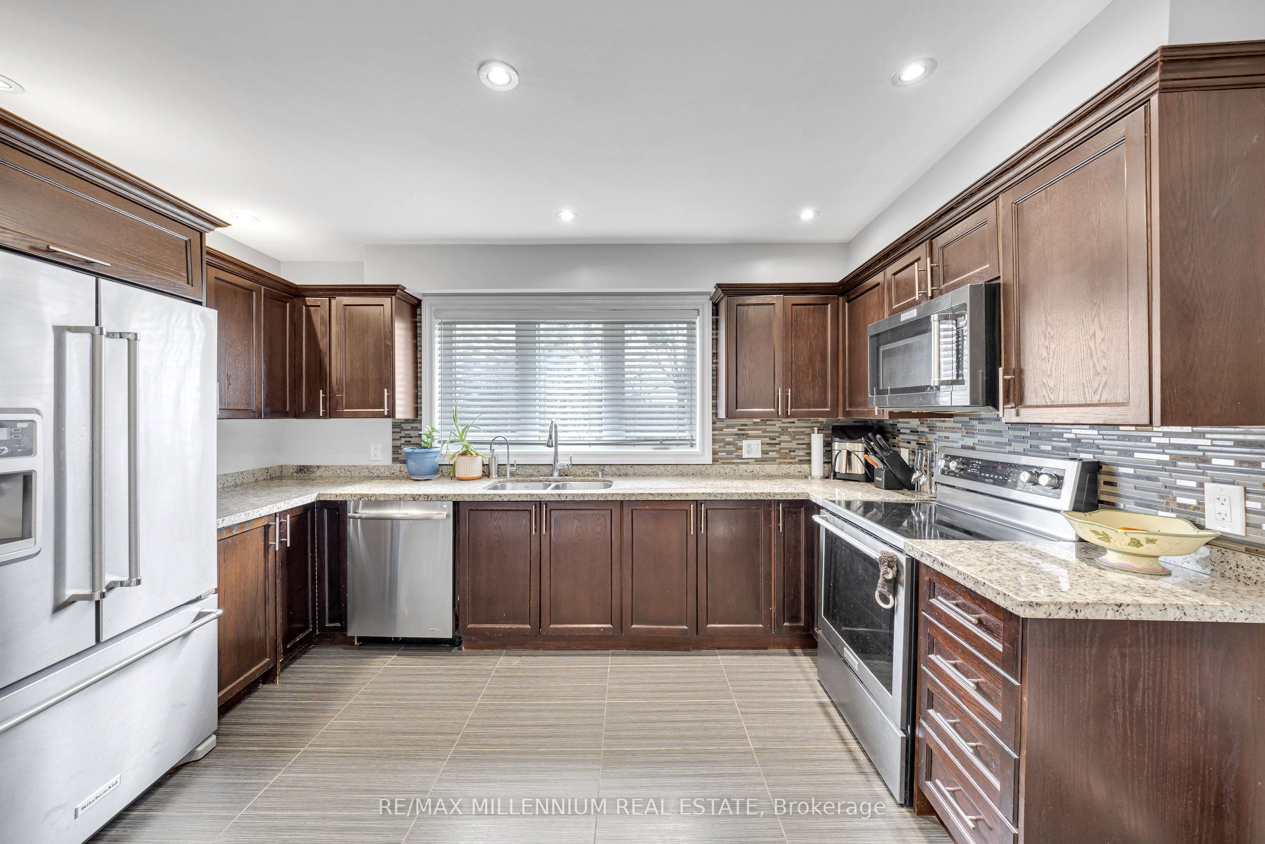 10 Grandravine Drive 5 Property Photo 11