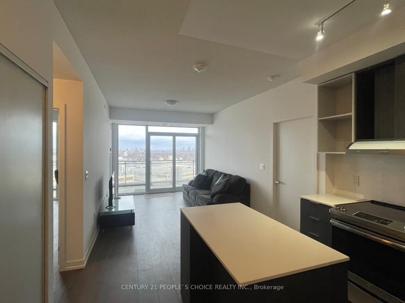 2520 Eglinton Avenue W 810 Property Photo 5
