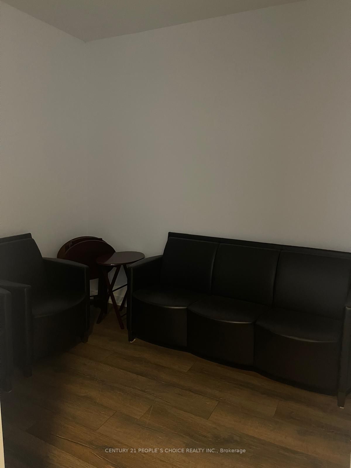 2520 Eglinton Avenue W 810 Property Photo 9