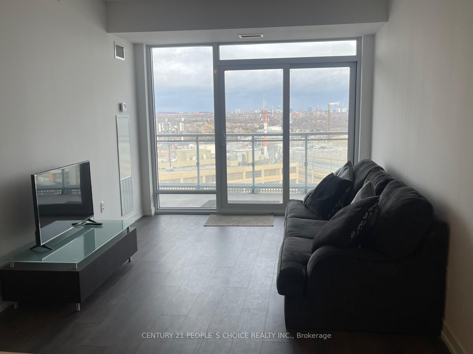 2520 Eglinton Avenue W 810 Property Photo 10
