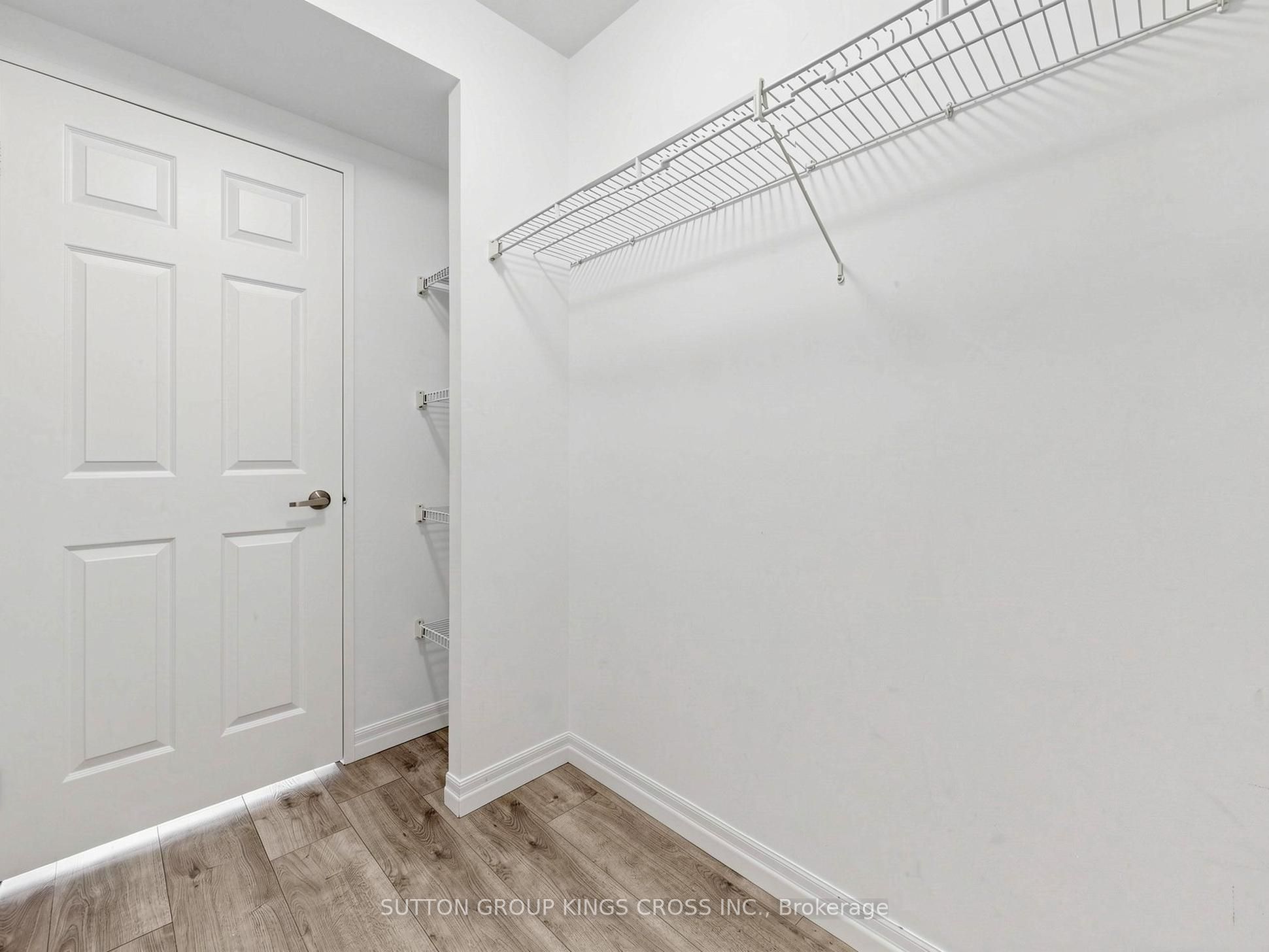 265 Enfield Place 706 Property Photo 24