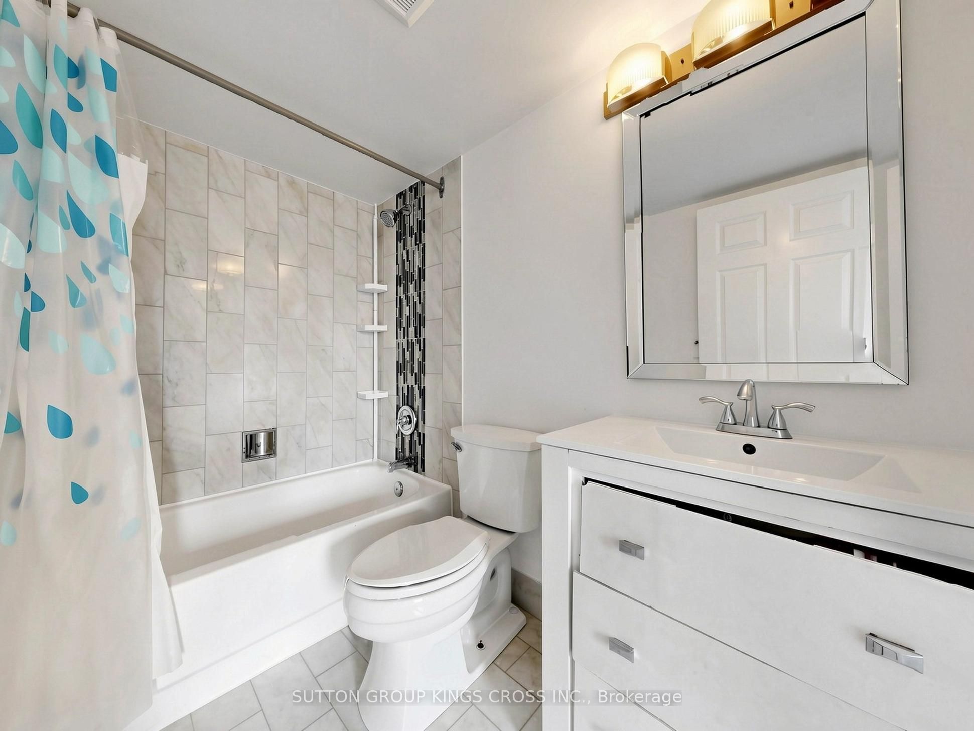 265 Enfield Place 706 Property Photo 26