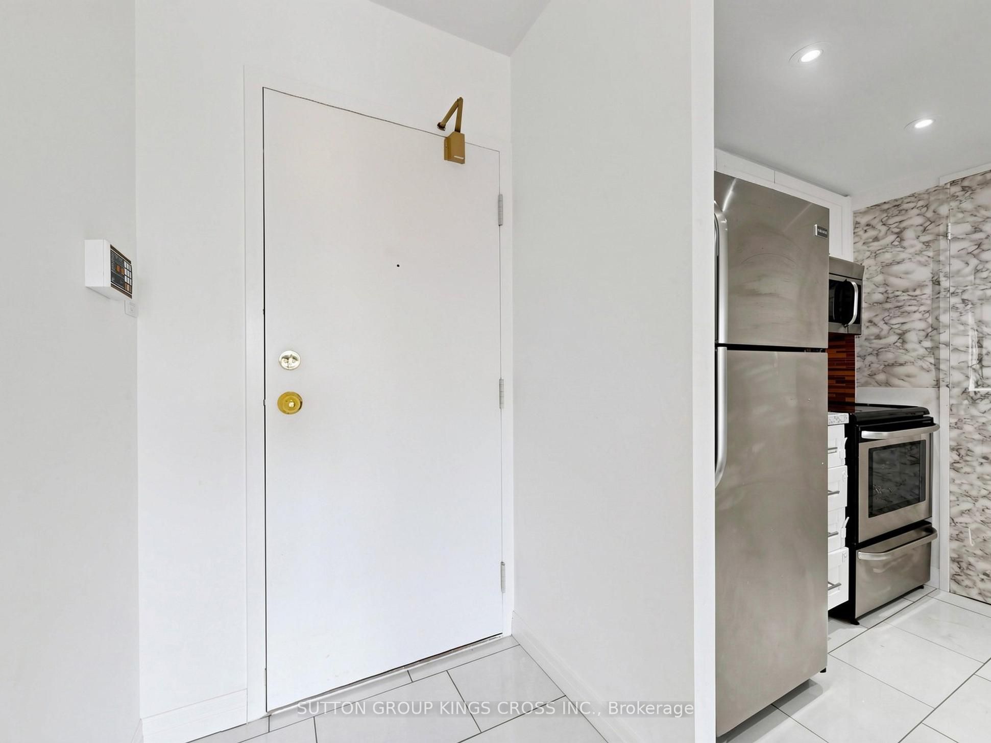 265 Enfield Place 706 Property Photo 38