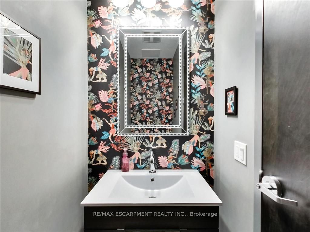 5045 Mainway Boulevard 201 Property Photo 16