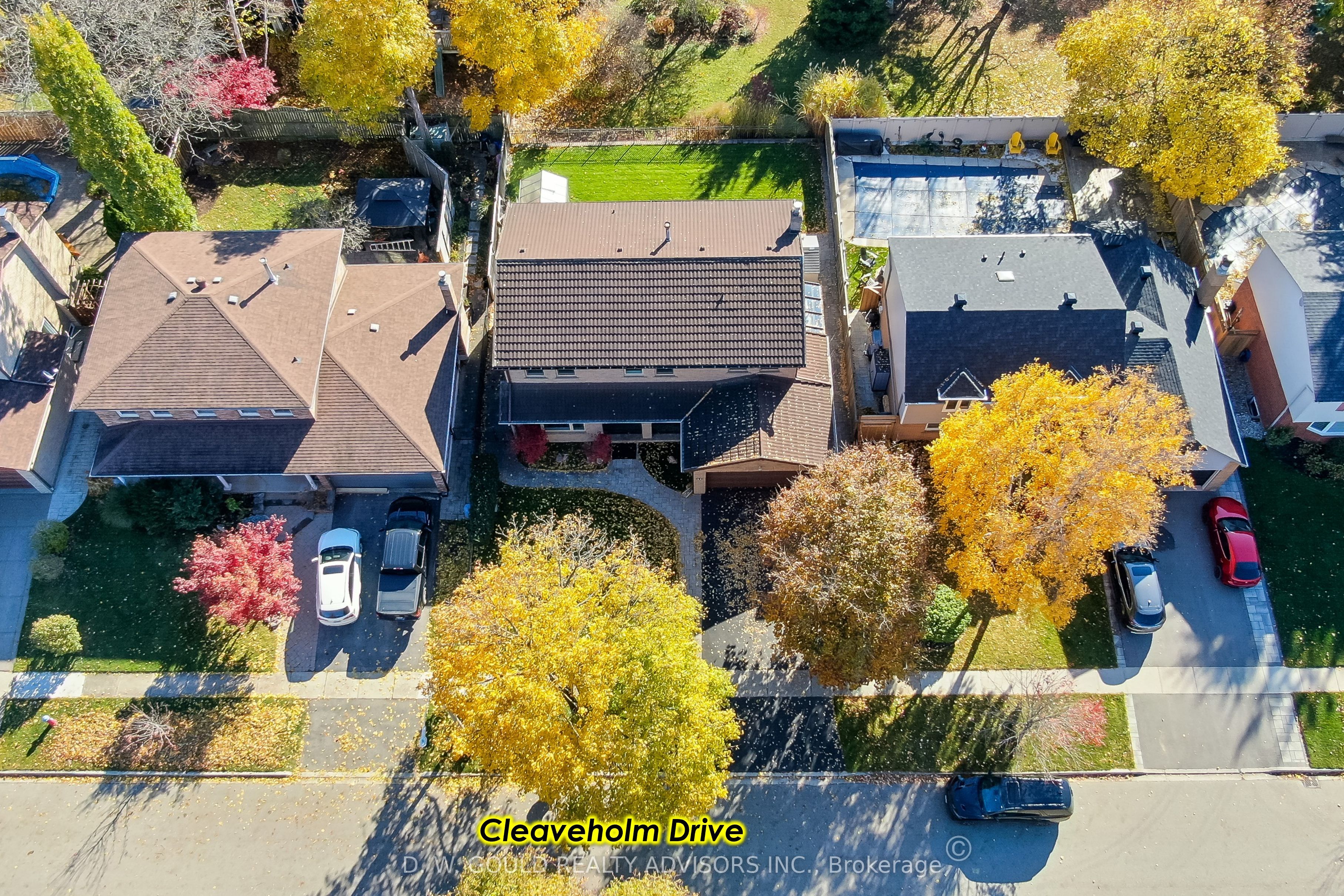 41 Cleaveholm Drive Property Photo 4