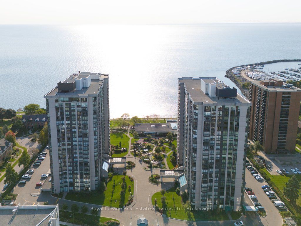2180 Marine Drive 208 Property Photo 2