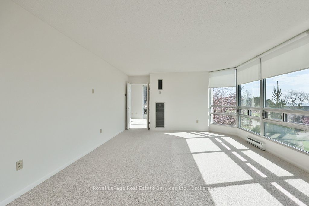 2180 Marine Drive 208 Property Photo 12