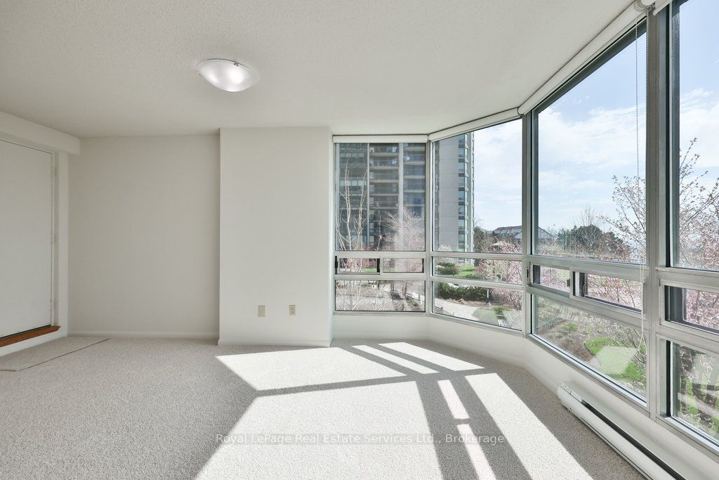 2180 Marine Drive 208 Property Photo 15