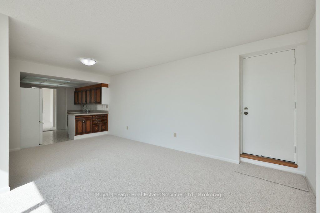 2180 Marine Drive 208 Property Photo 16