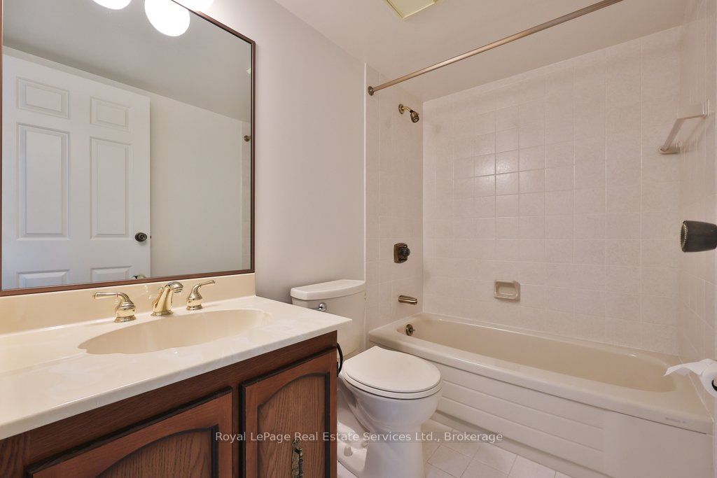 2180 Marine Drive 208 Property Photo 27