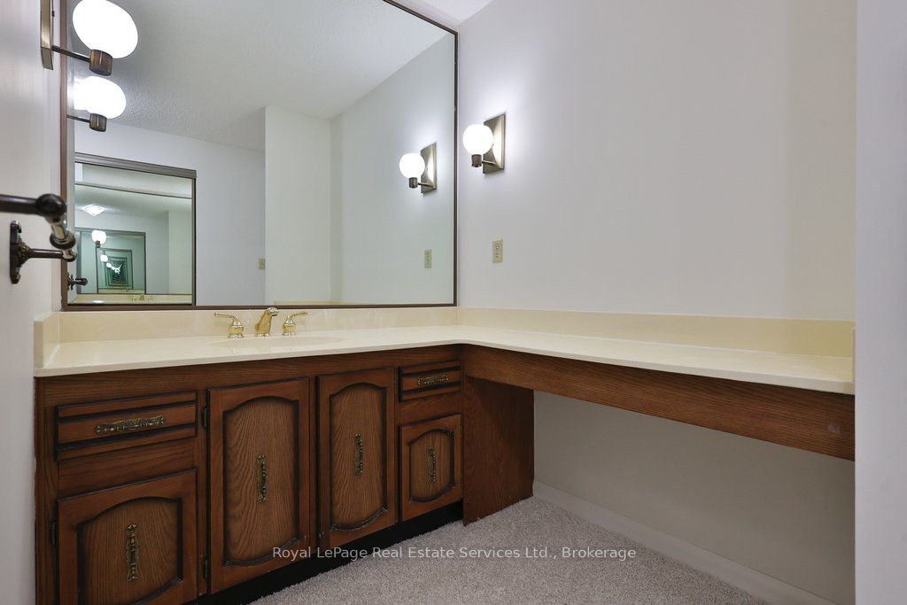 2180 Marine Drive 208 Property Photo 34