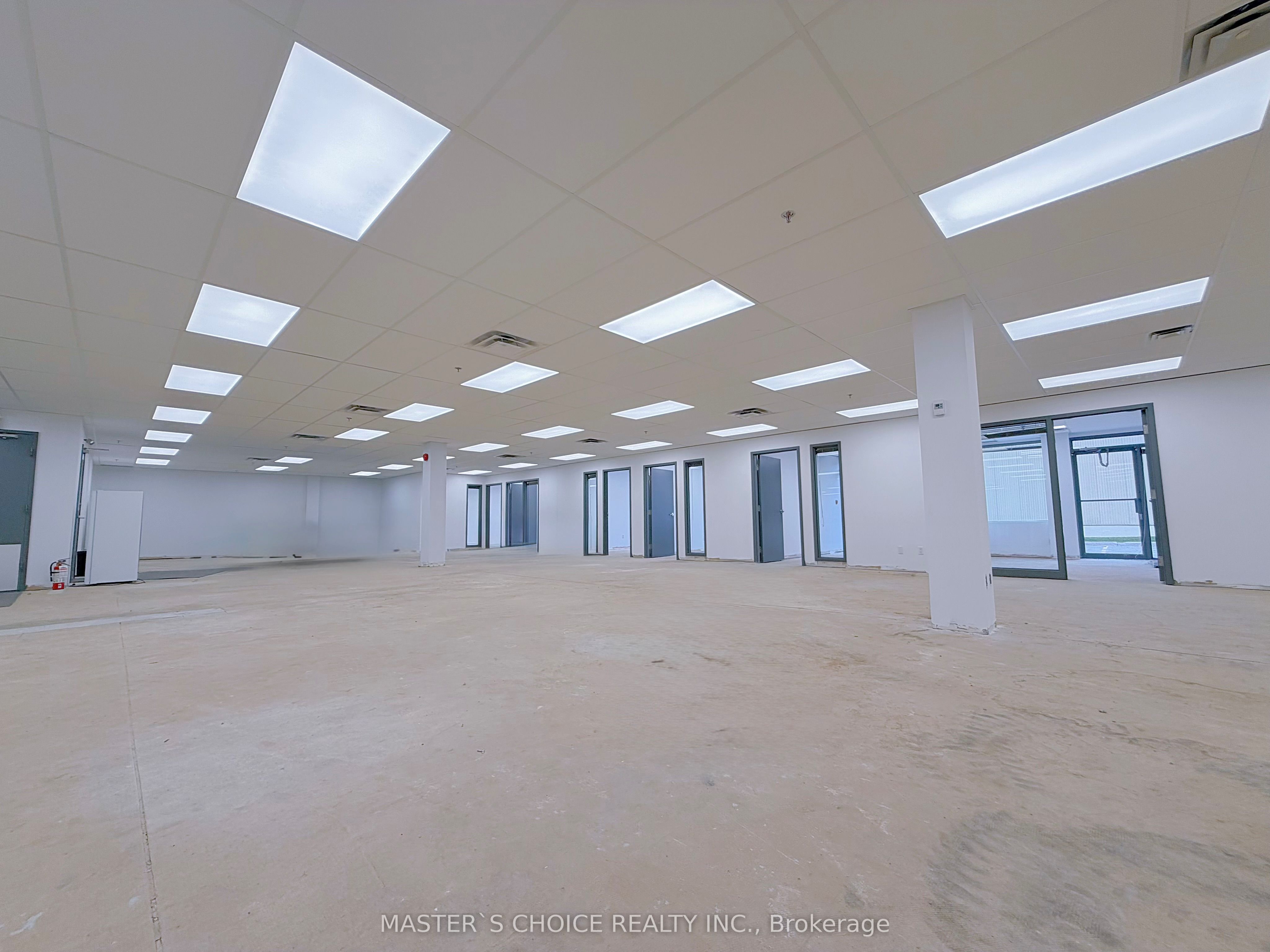 160 Traders Boulevard E 107 Property Photo 6