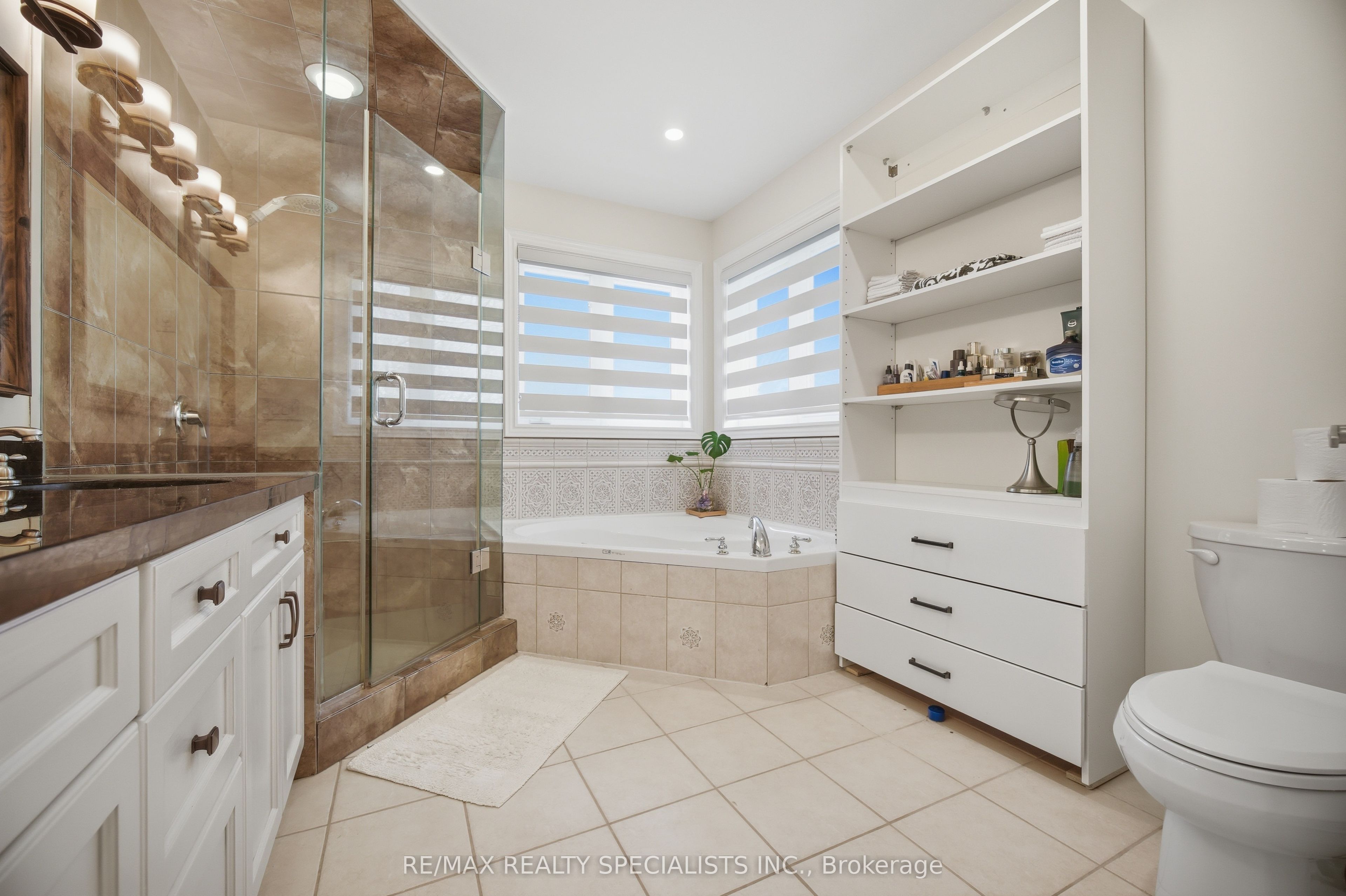57 Fairview Road W Property Photo 24