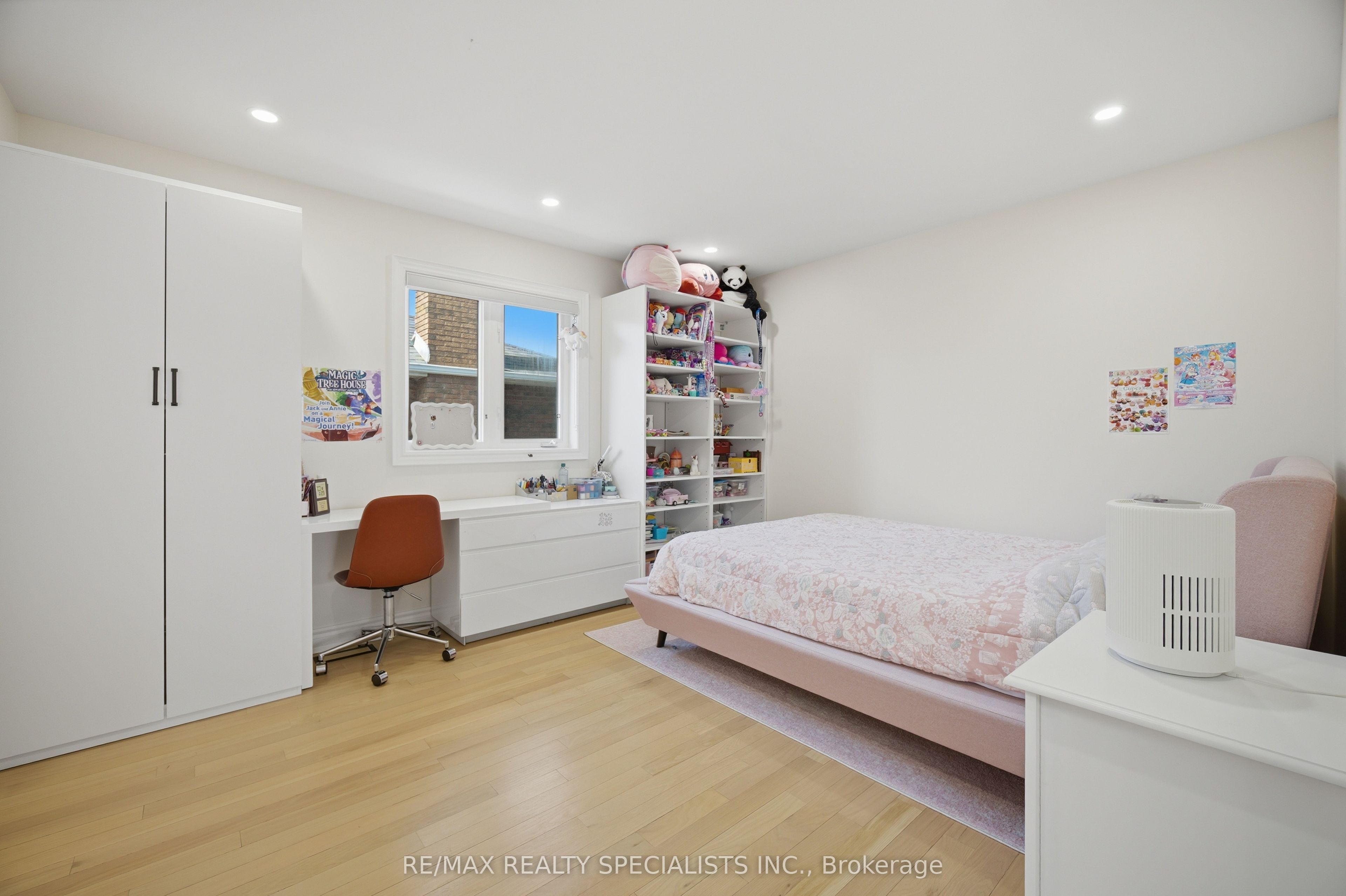 57 Fairview Road W Property Photo 33