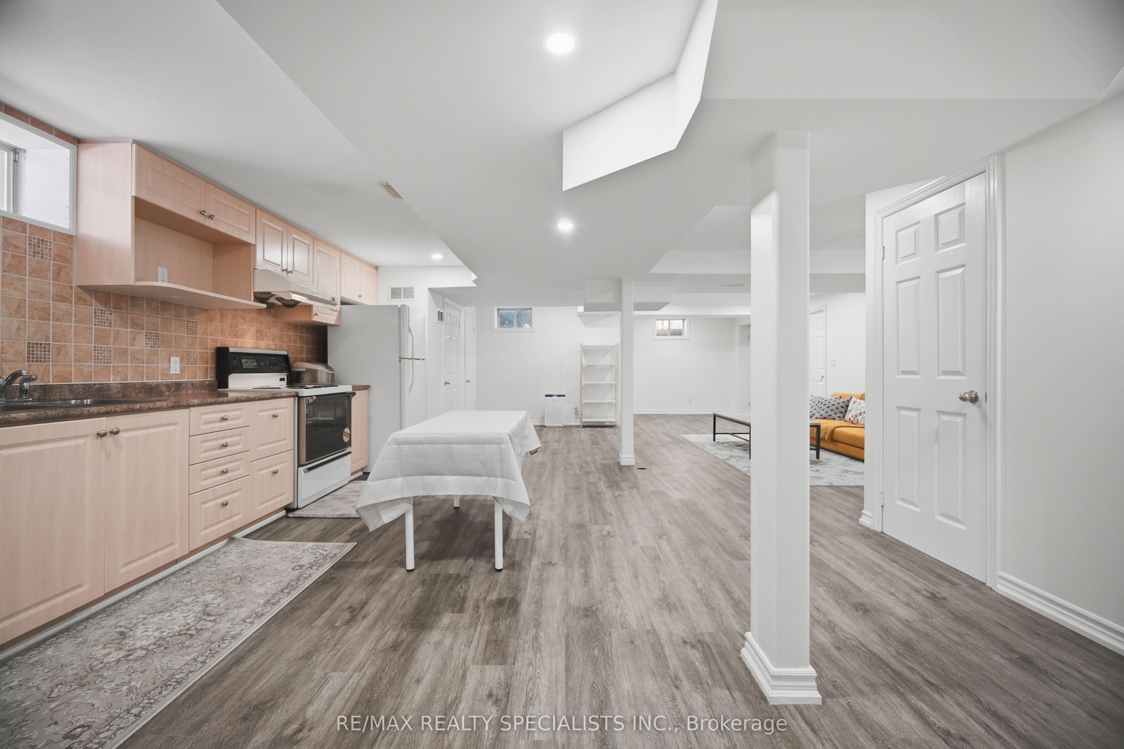 57 Fairview Road W Property Photo 35