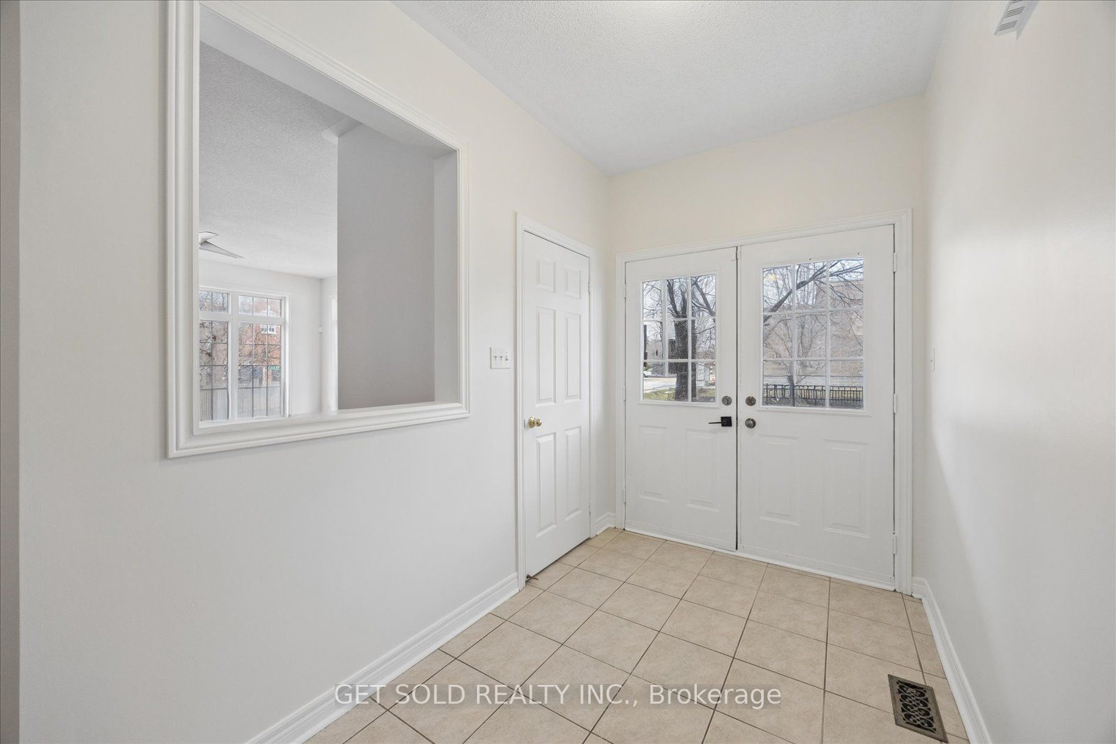 16 Deerchase Road Property Photo 7
