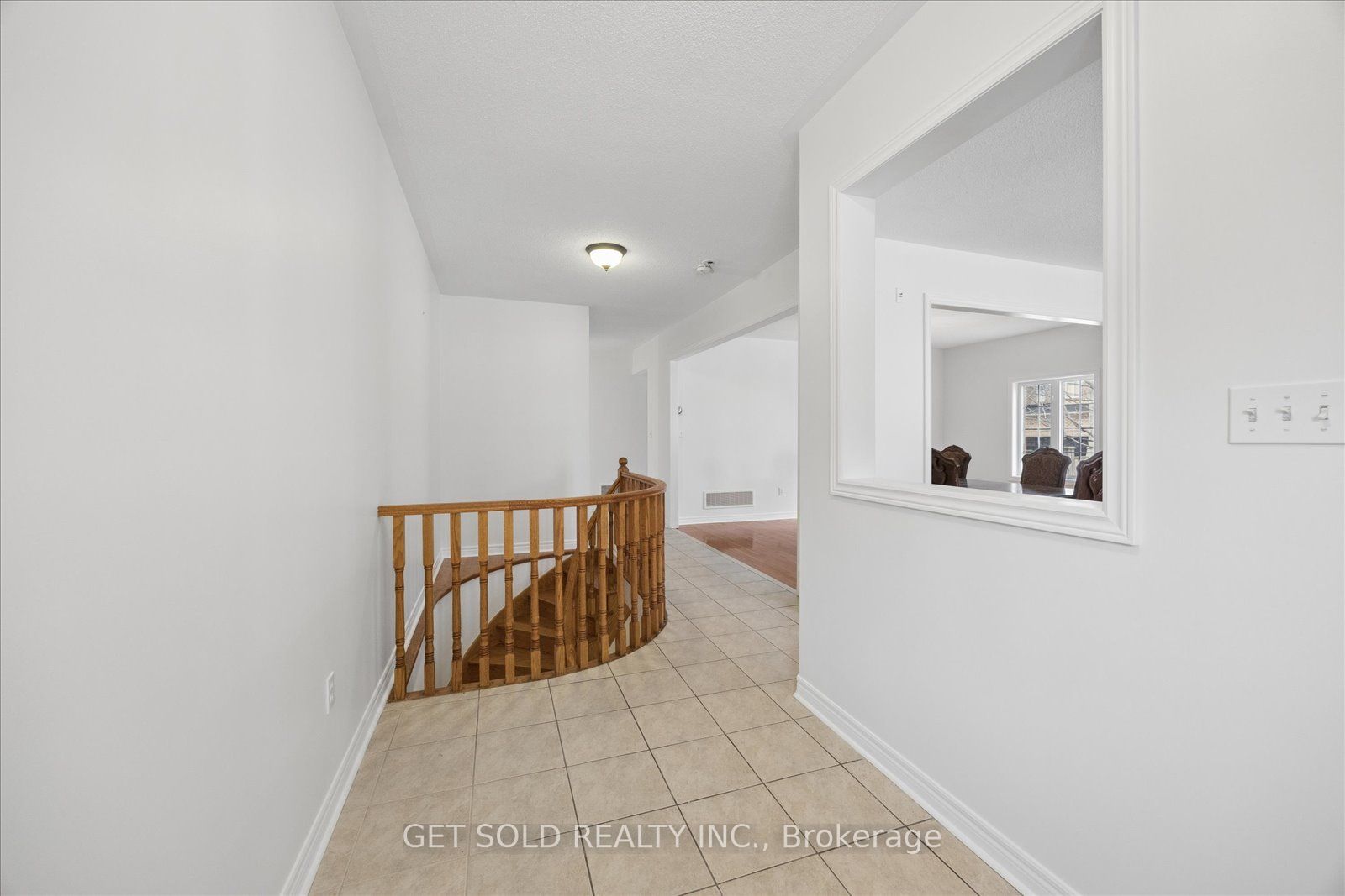 16 Deerchase Road Property Photo 8