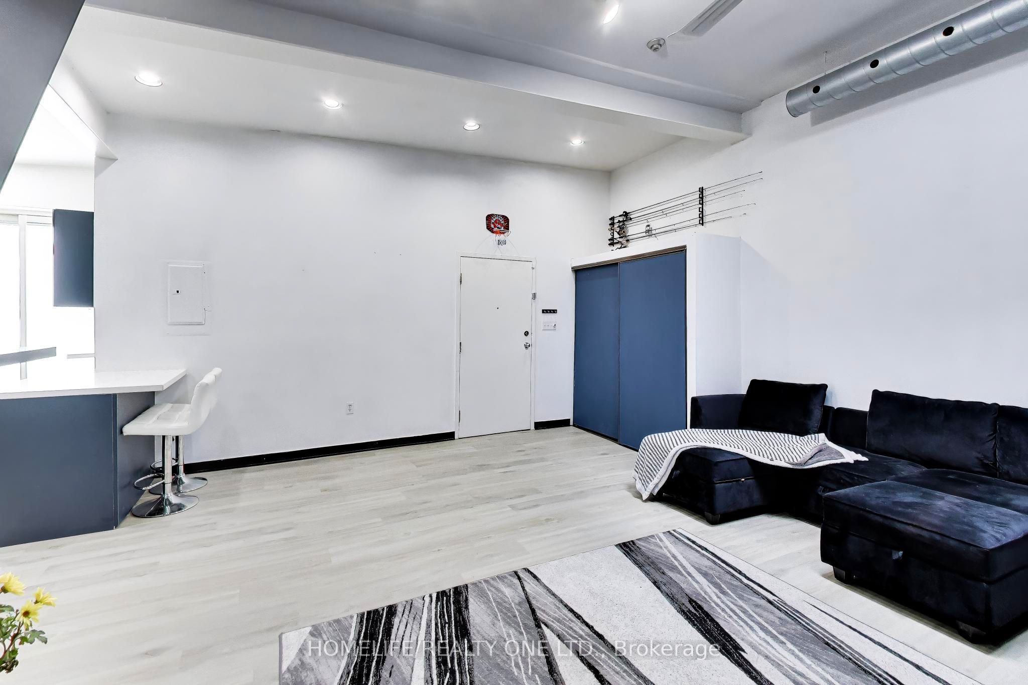 166 Broadway 3 Property Photo 8