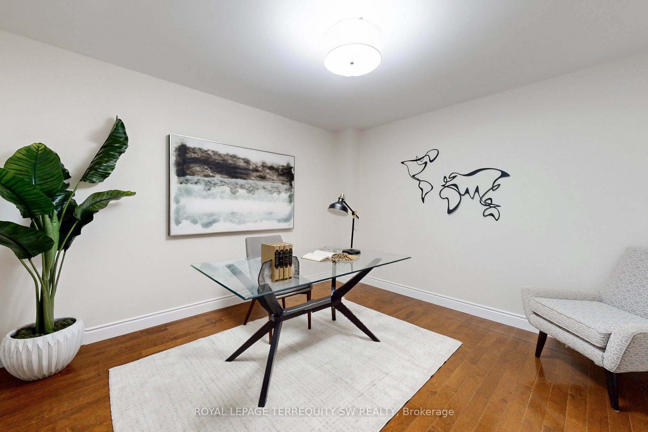 8 Chalmers Court Property Photo 15