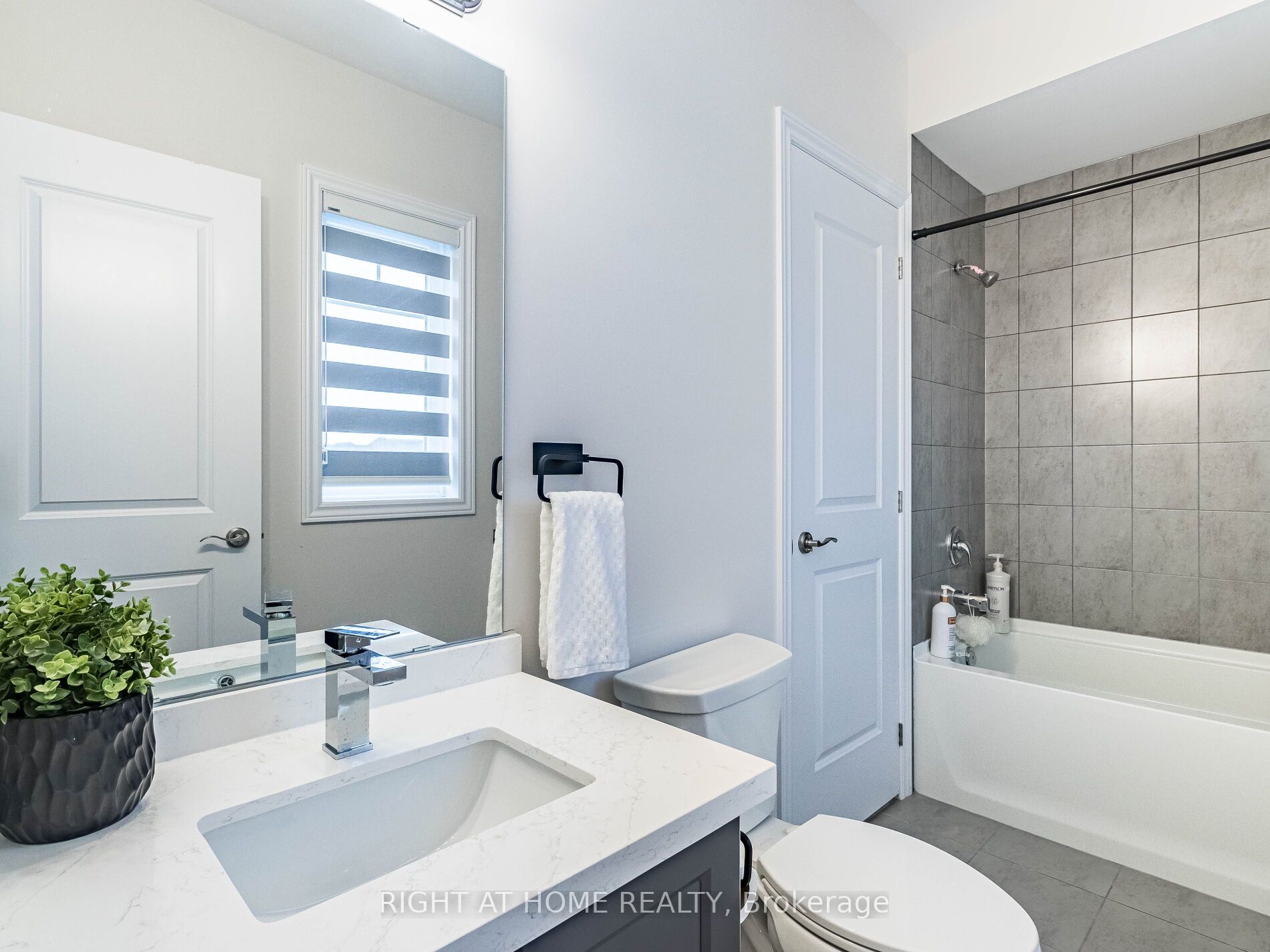 95 Viva Gardens Property Photo 44