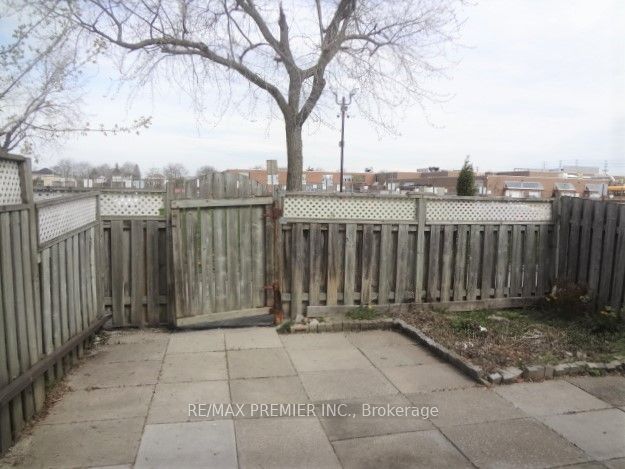 260 John Garland Boulevard 231 Property Photo 2